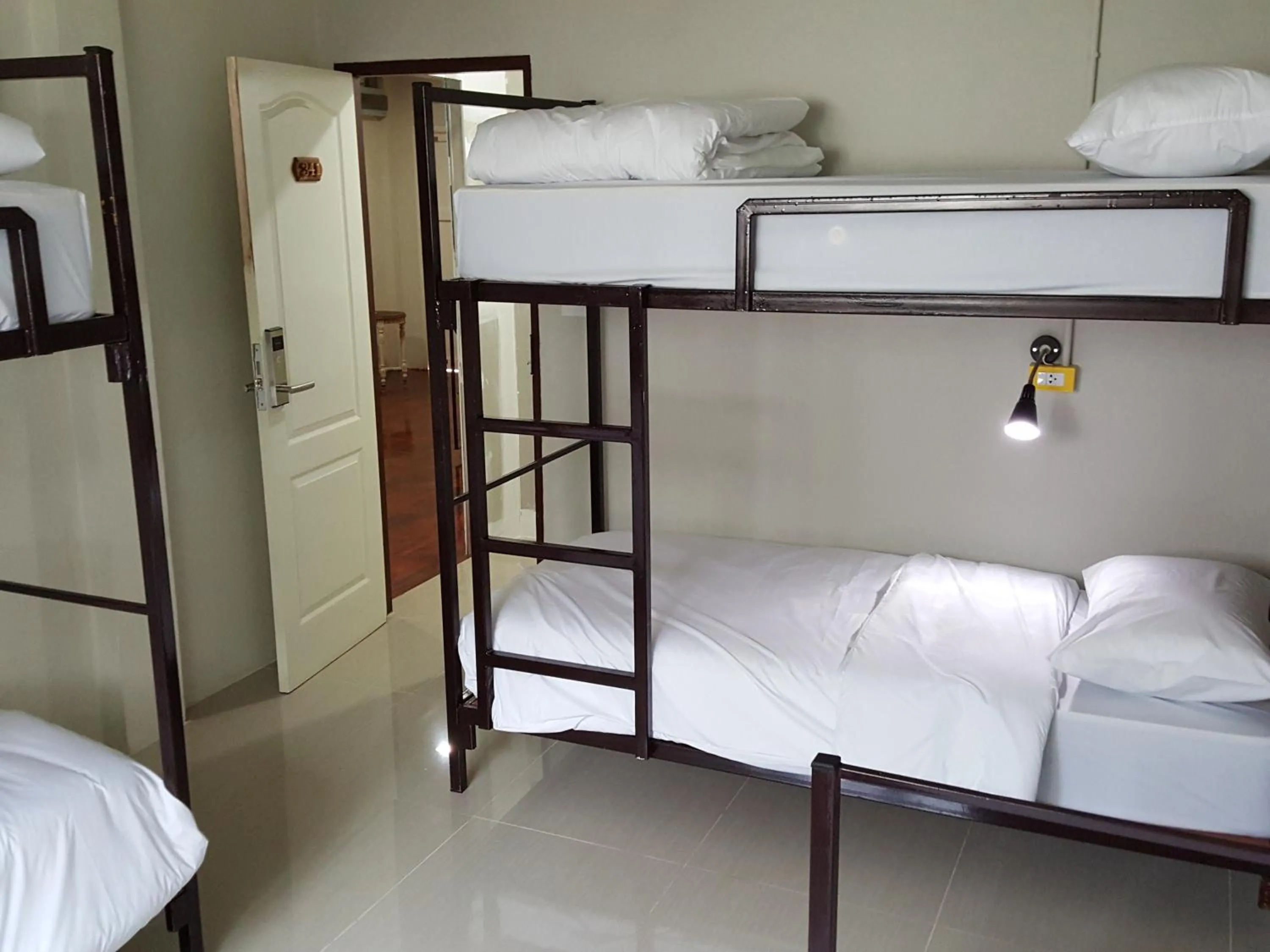 bunk bed, Bed in Bangkok Check Inn @Chareon Krung