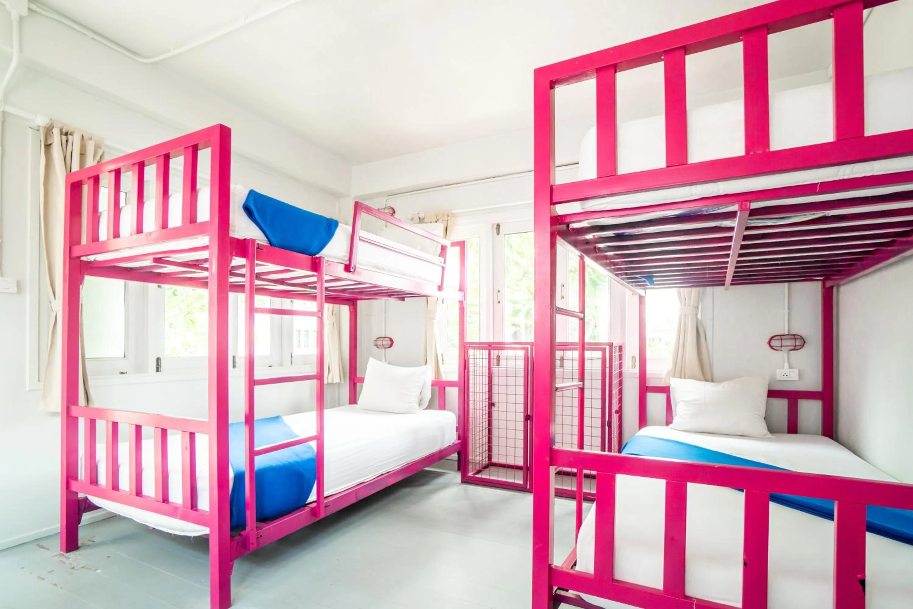 Bed in Slumber Party Koh Tao