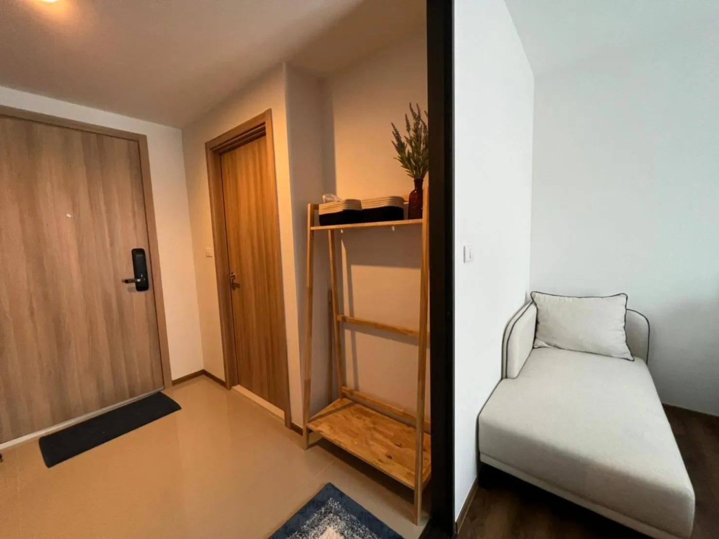 Living room in RoomQuest Hua-Hin Lahabana