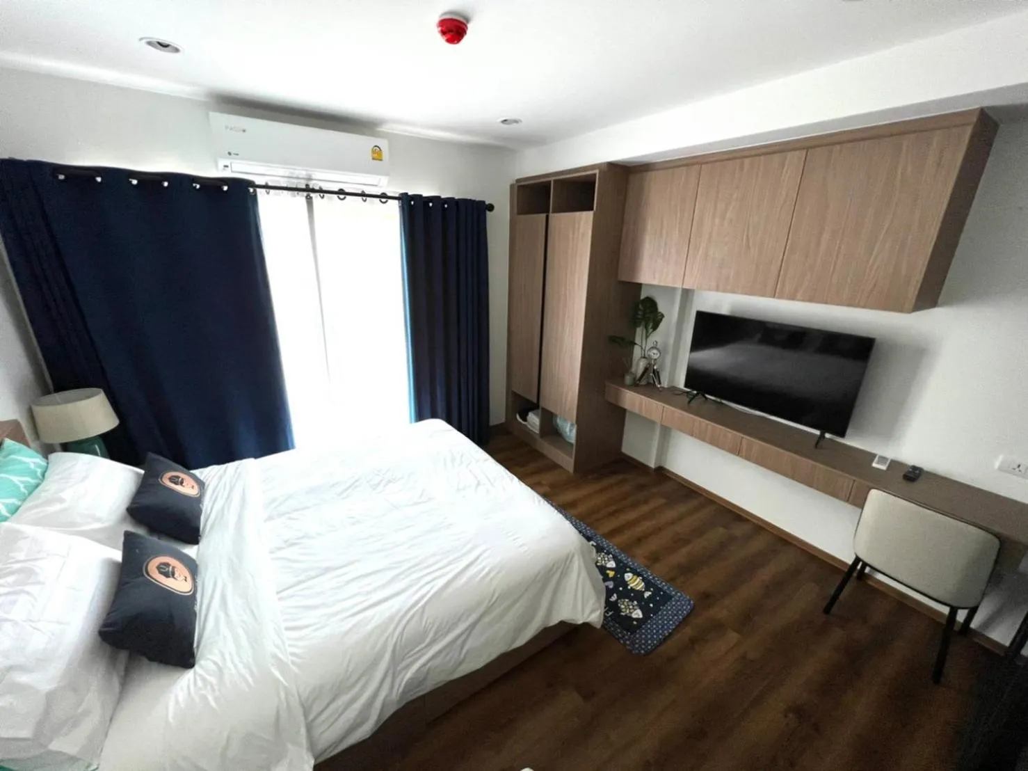 Photo of the whole room in RoomQuest Hua-Hin Lahabana