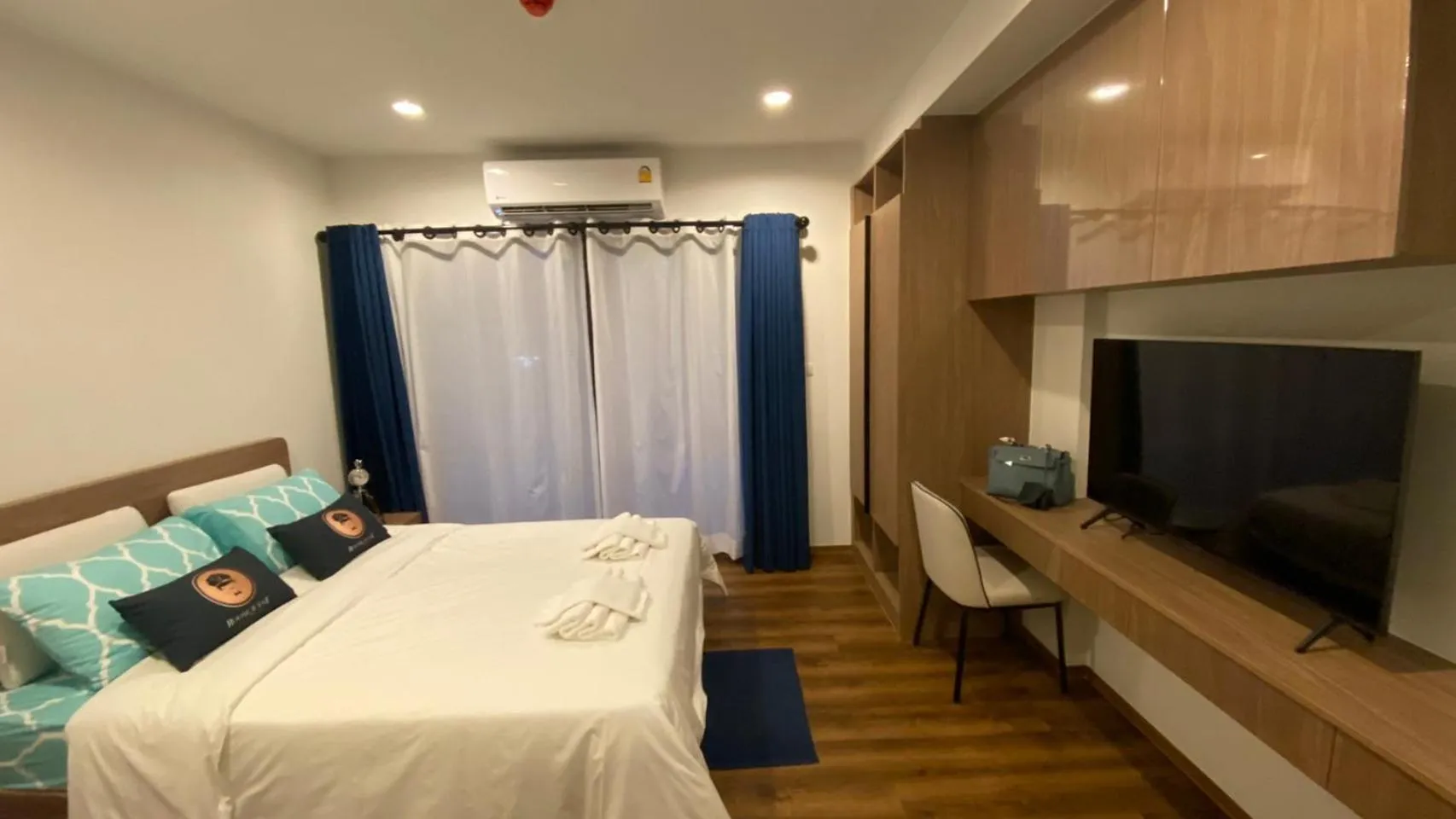 Photo of the whole room in RoomQuest Hua-Hin Lahabana