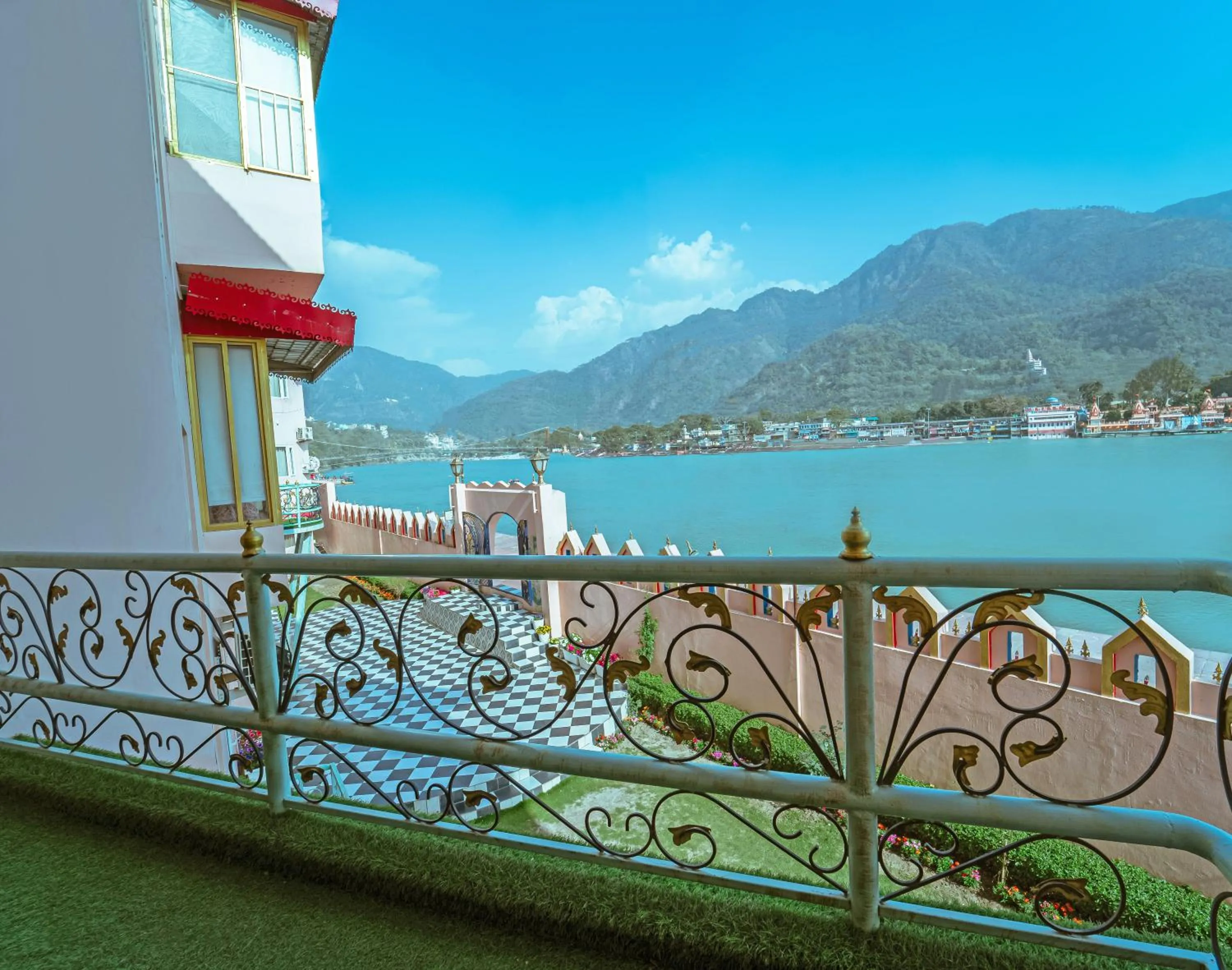 Natural landscape in The Neeraj Ganga Heritage Palace