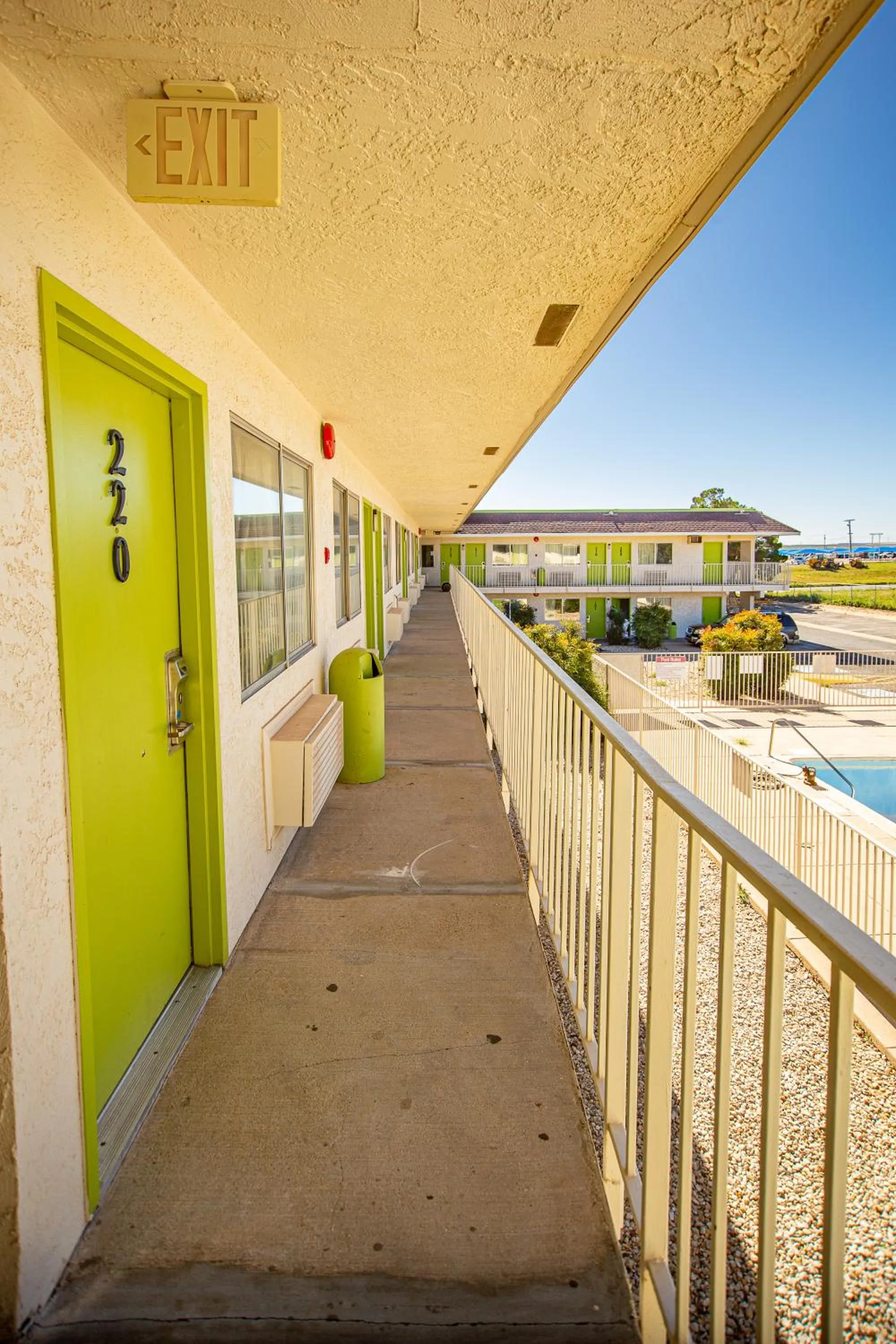 Property building in Marifah Inn Sweetwater