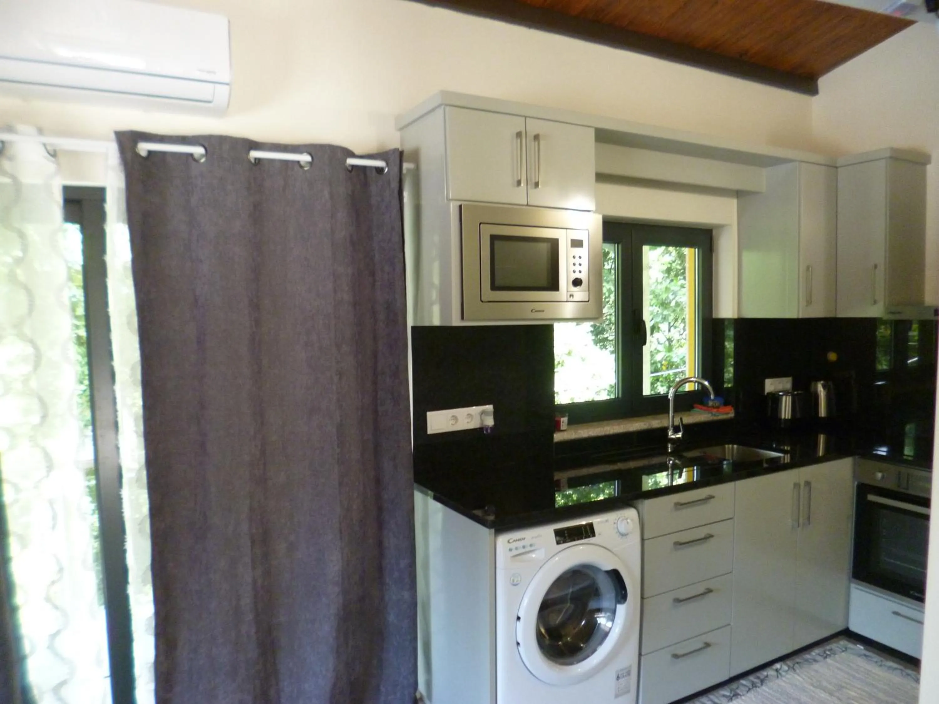 Kitchen or kitchenette in Casas das Guimbras