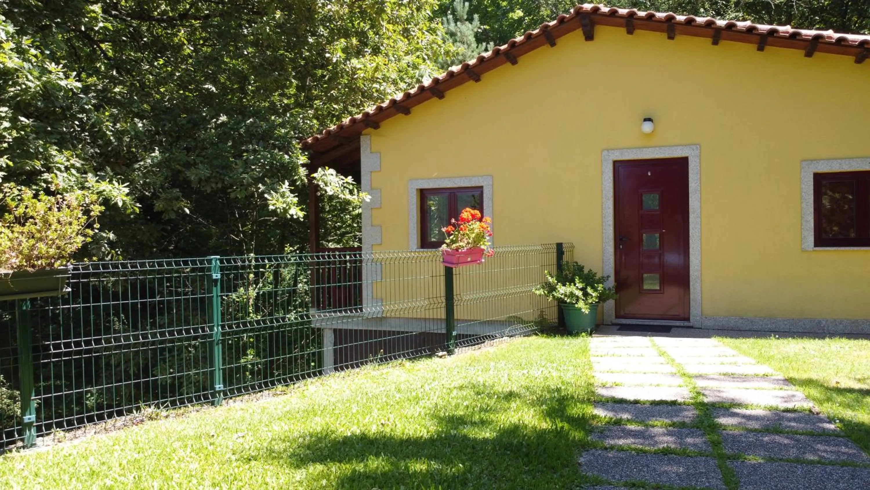 Facade/entrance in Casas das Guimbras