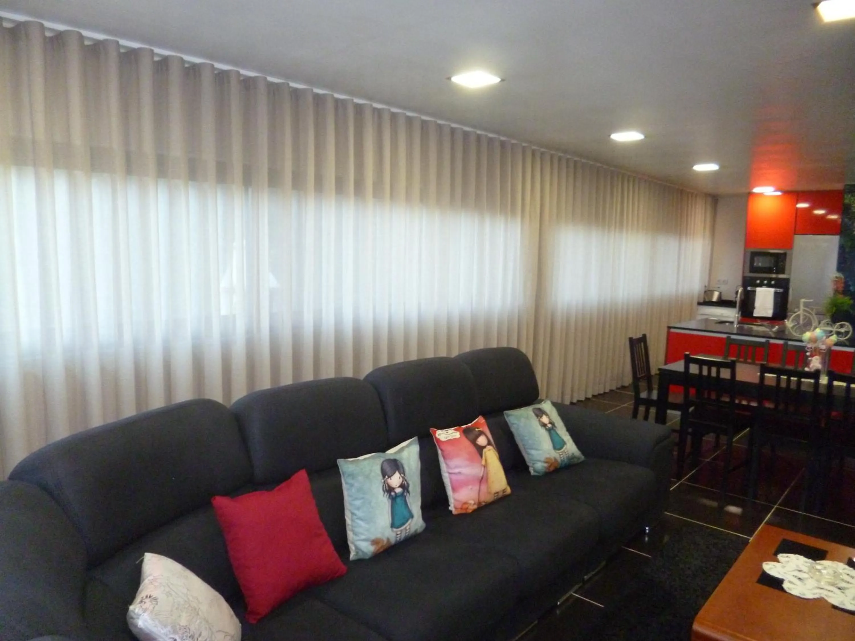 Communal lounge/ TV room in Casas das Guimbras