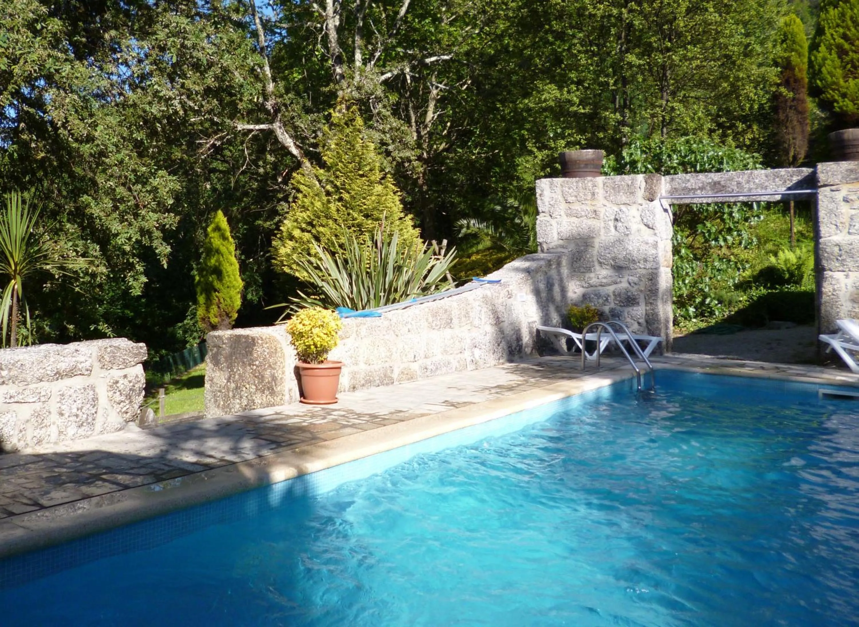 Swimming pool in Casas das Guimbras