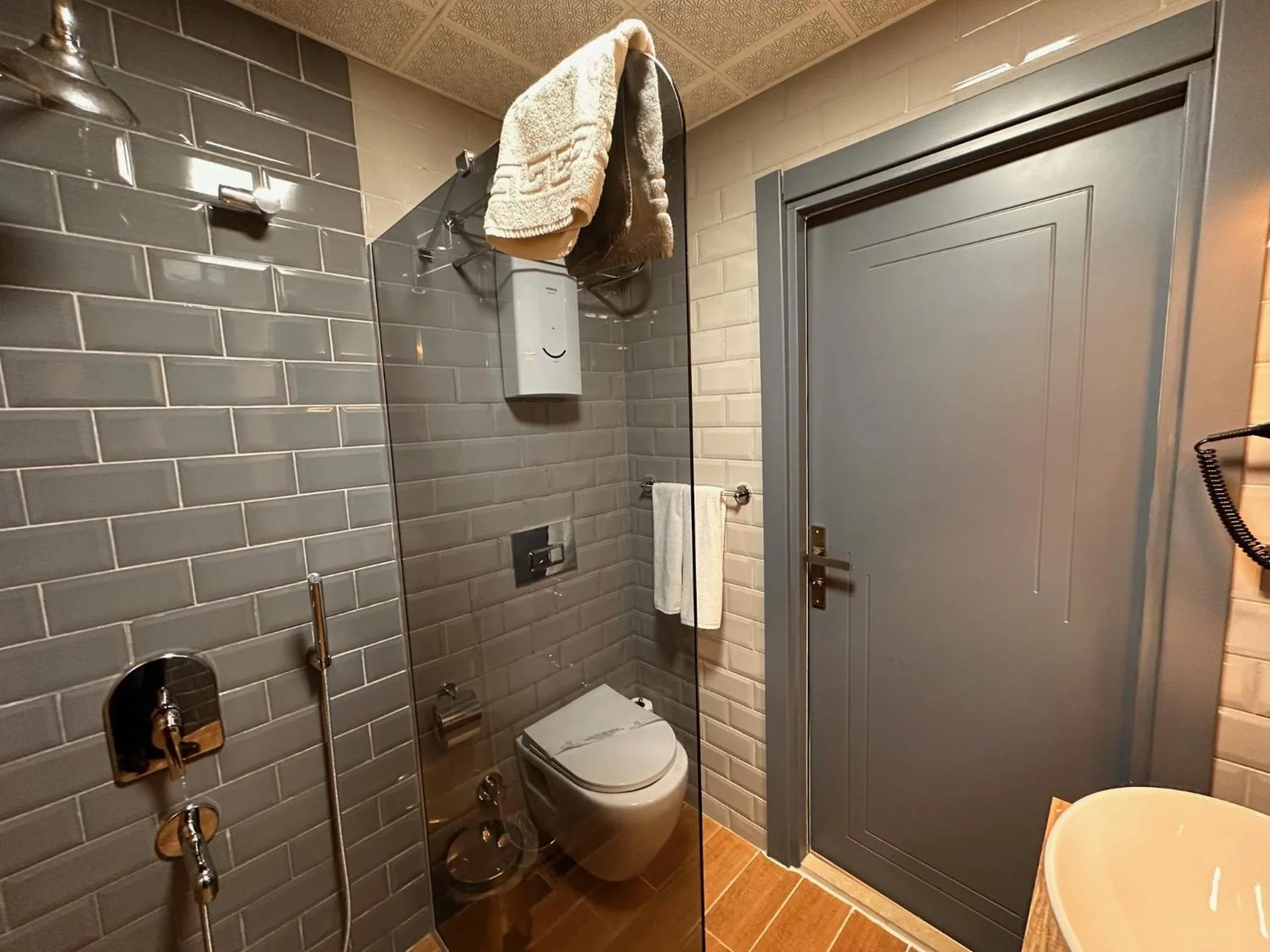 Shower in KA Hotel & Suites