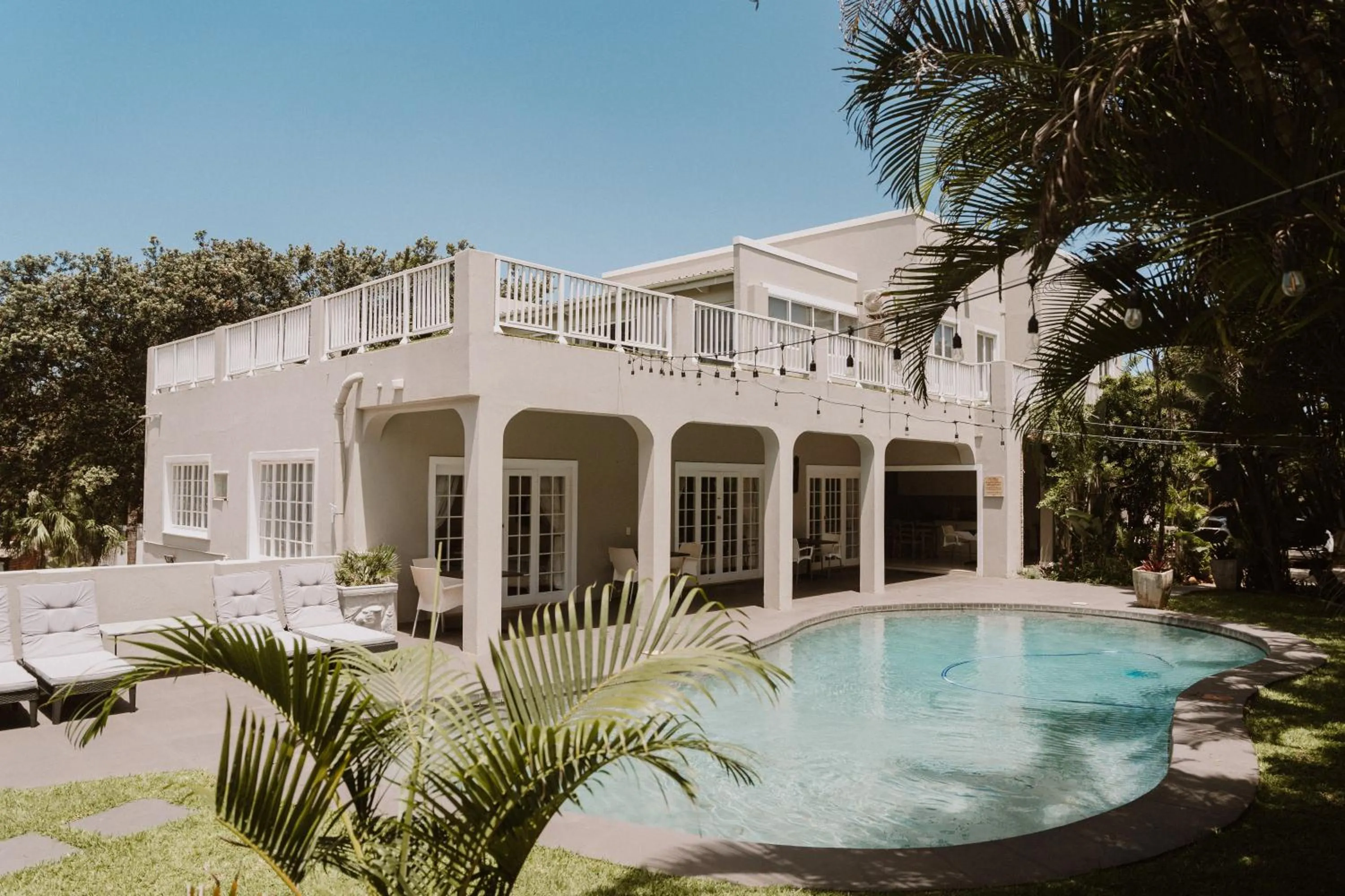 Property building in Caza Beach Guesthouse