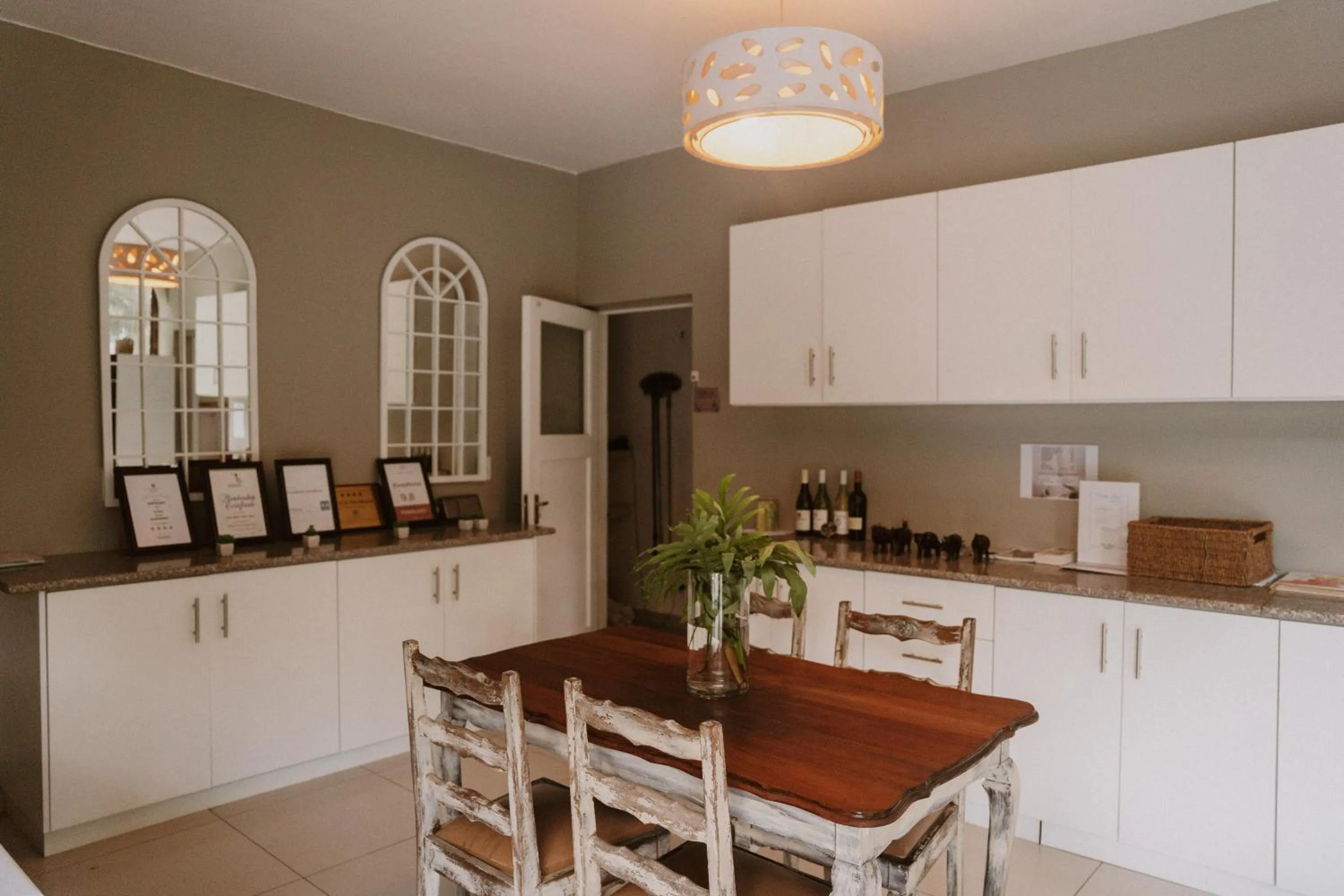 Seating area in Caza Beach Guesthouse