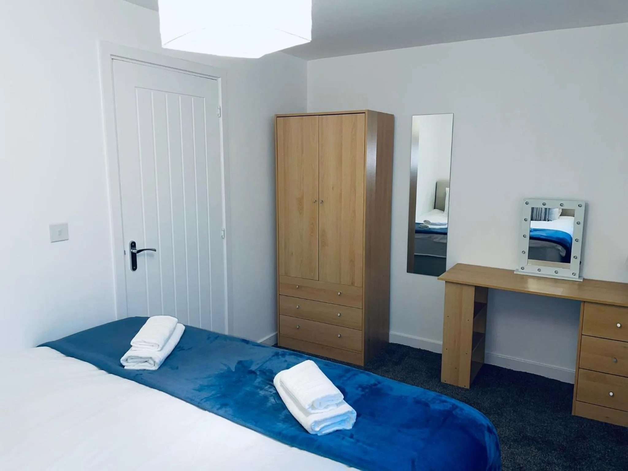 Bedroom in Cosy Family Home - Coventry City Centre - Entire House