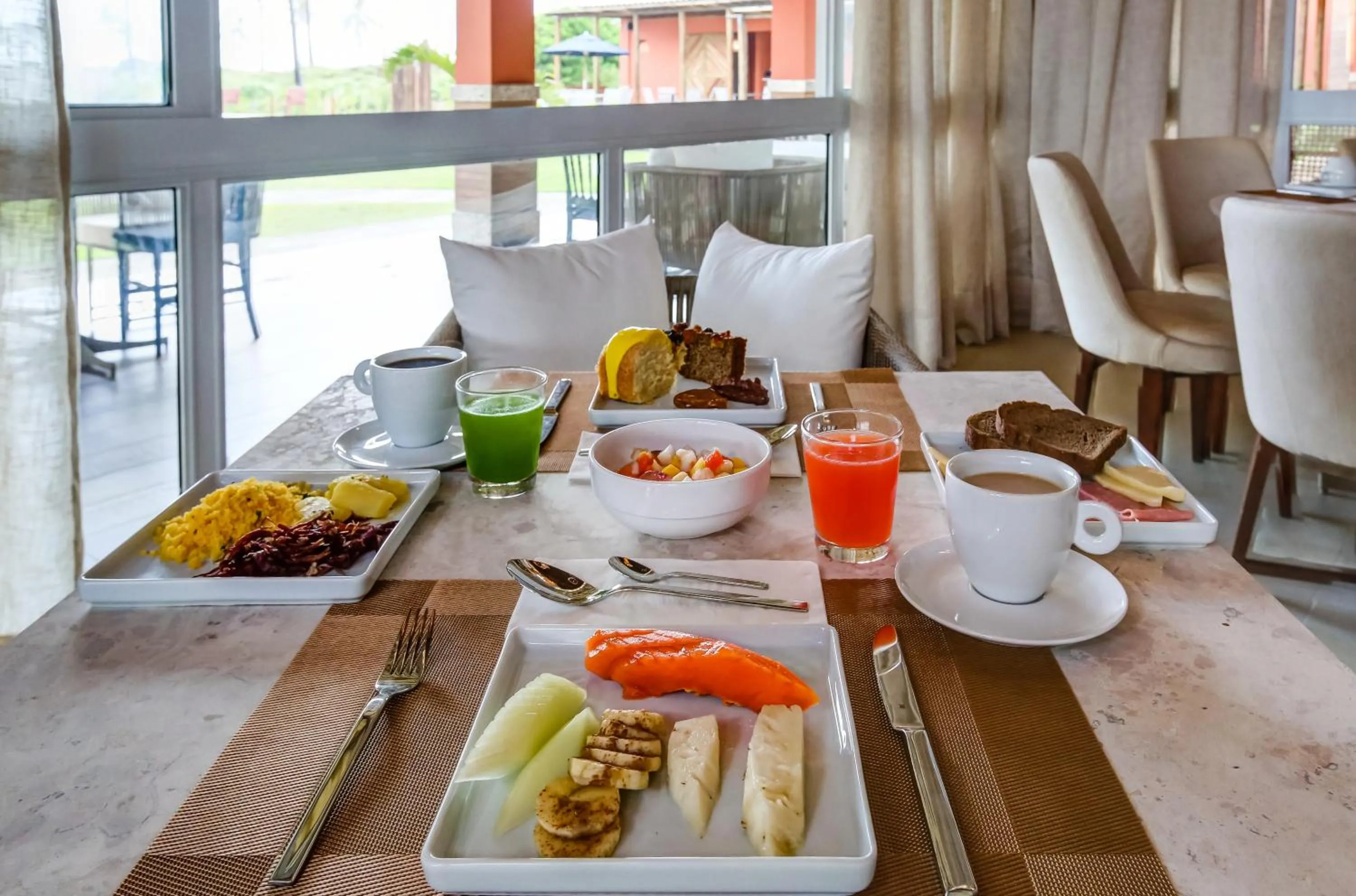 Breakfast in Hotel Boutique & Spa Ponta de Inhambupe by Slaviero Hotéis