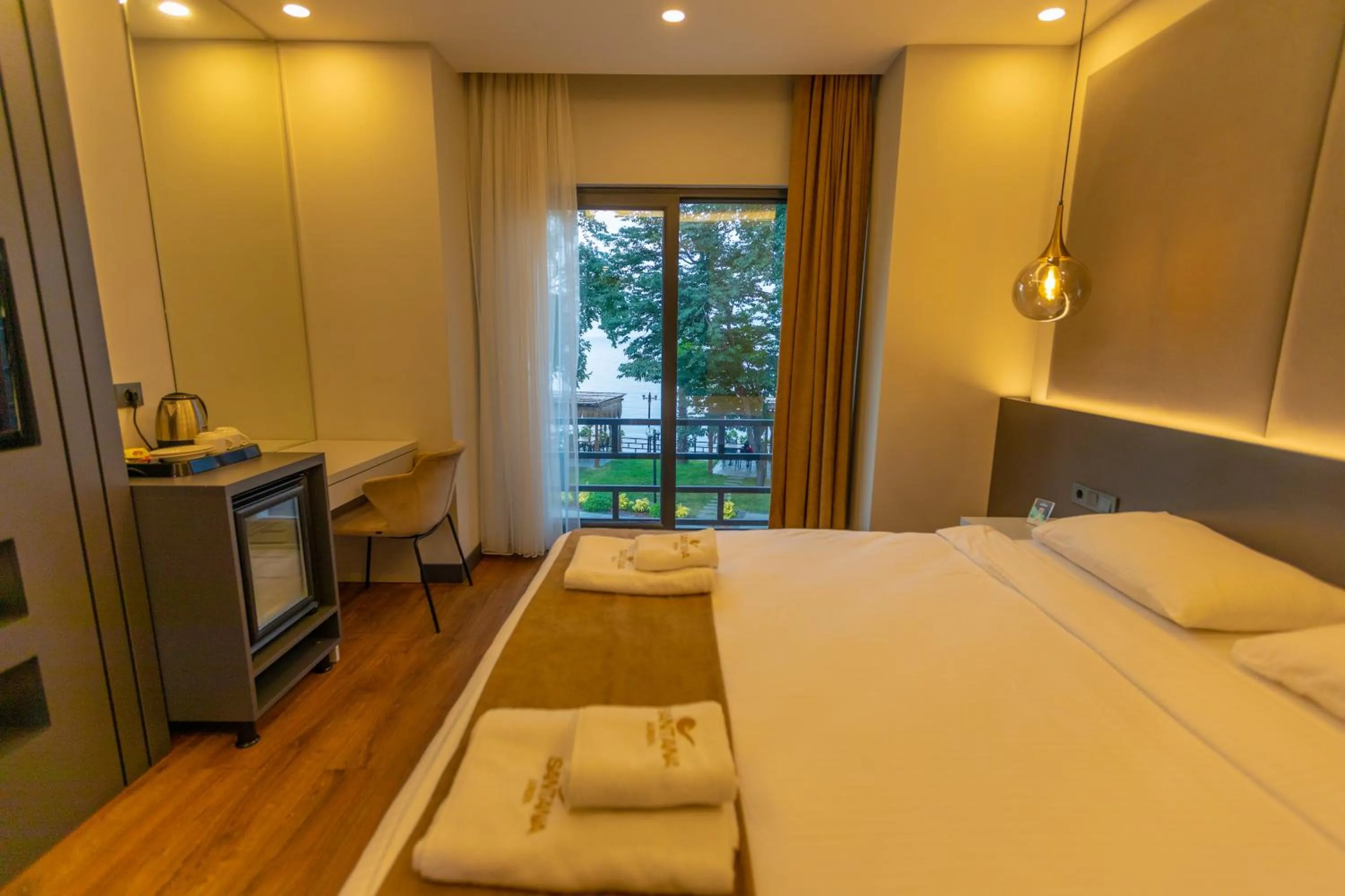 Photo of the whole room, Bed in SANTANA OTEL