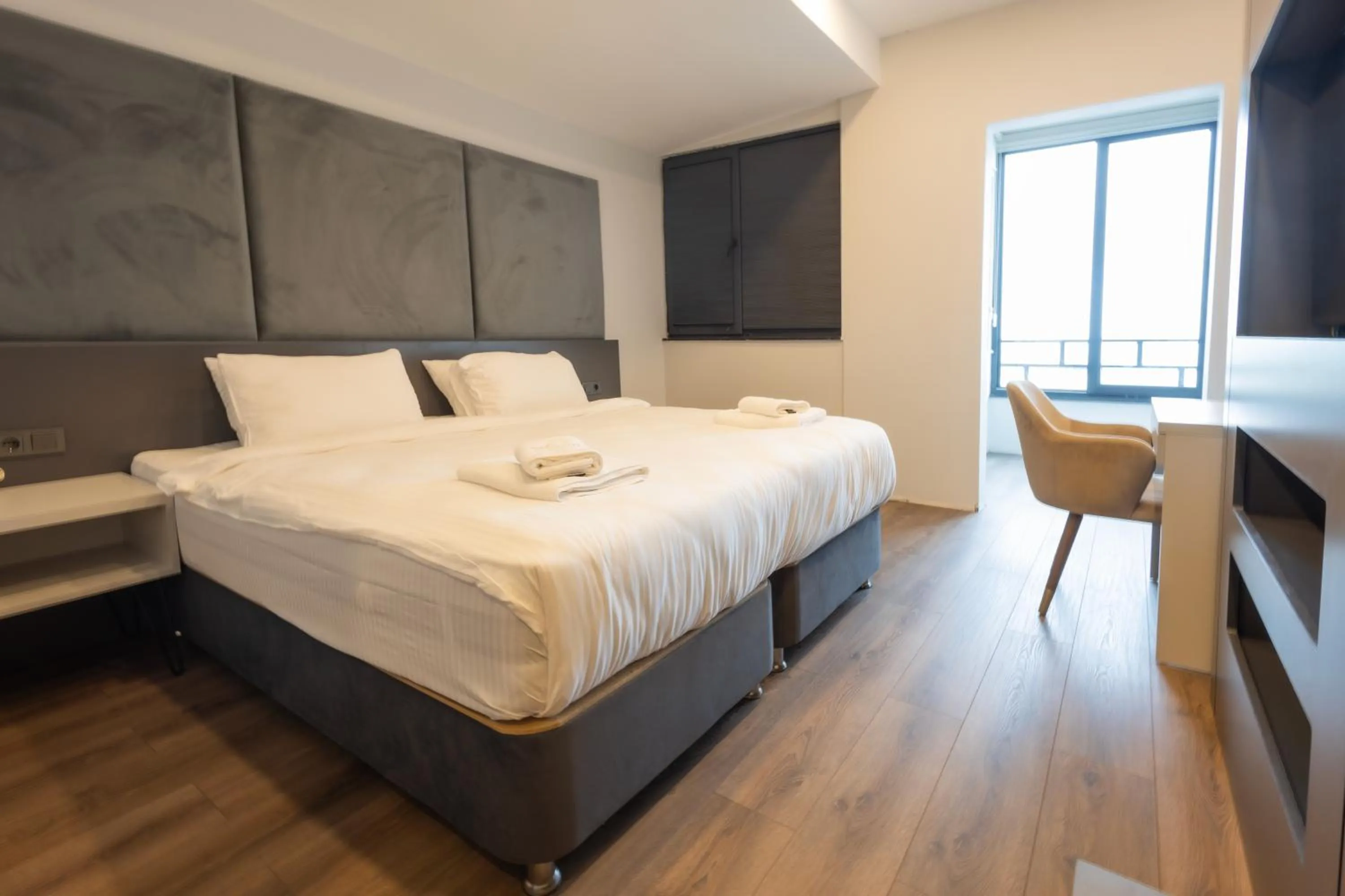 Photo of the whole room, Bed in SANTANA OTEL