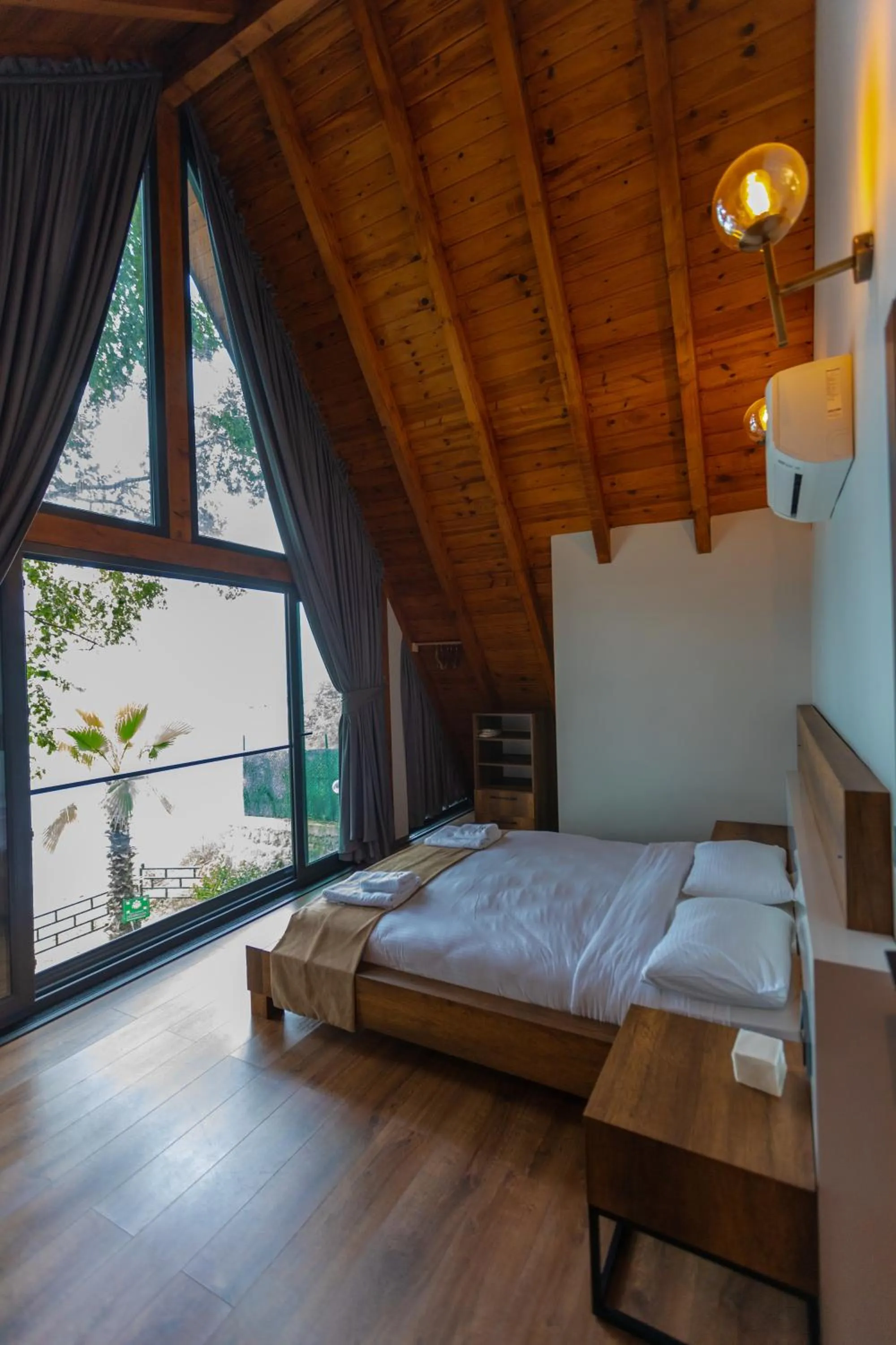 Photo of the whole room, Bed in SANTANA OTEL