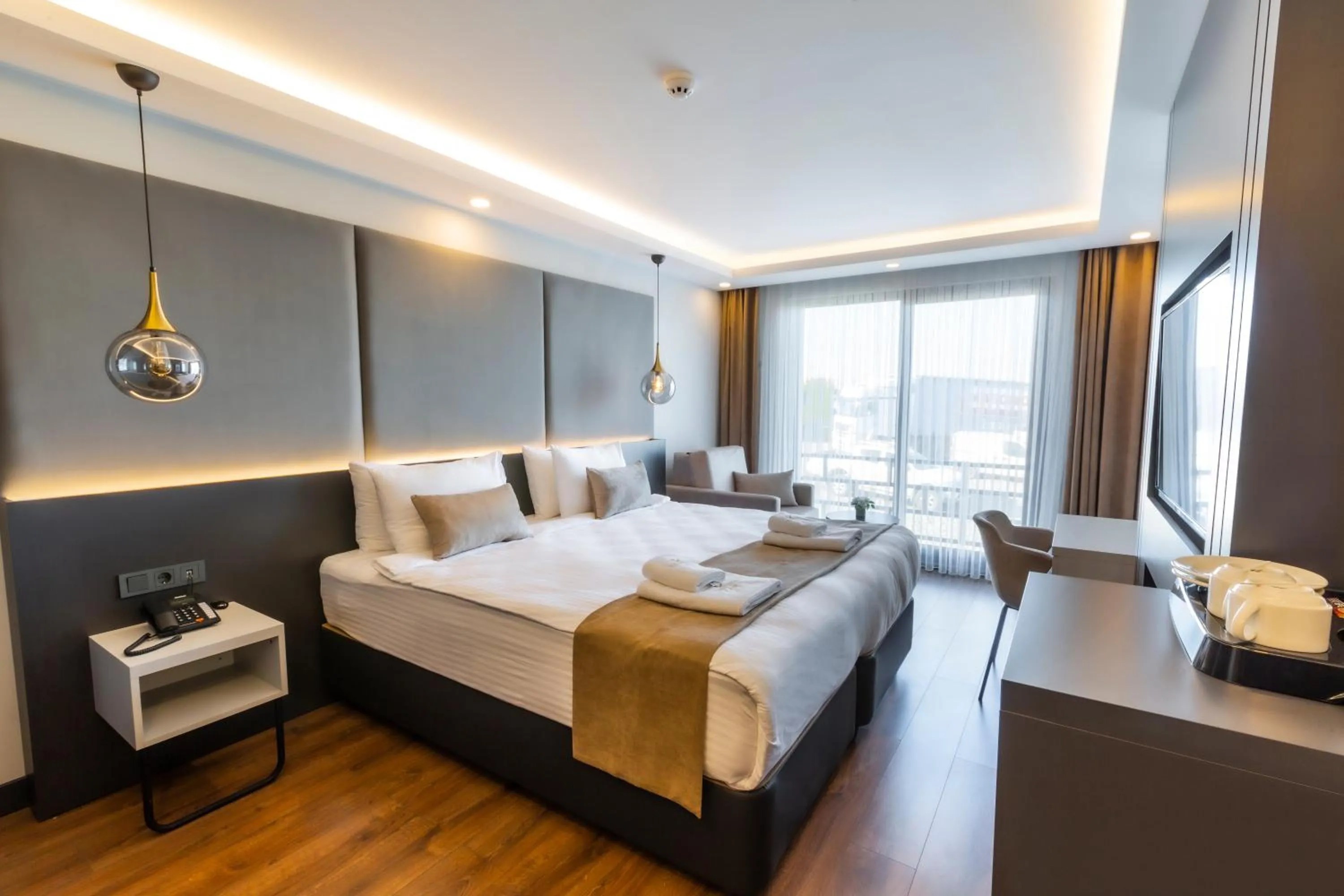 Photo of the whole room, Bed in SANTANA OTEL