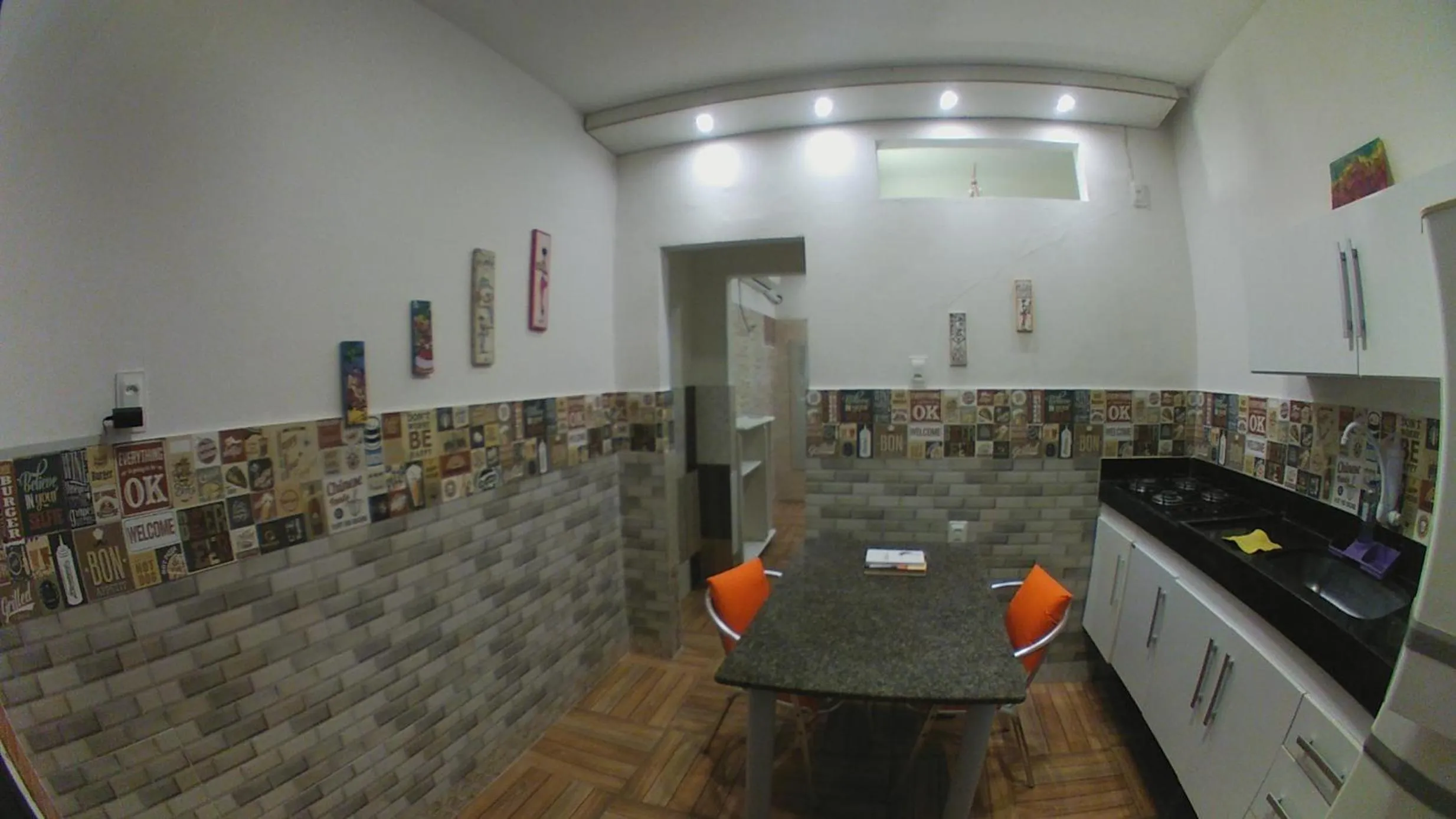 Kitchen or kitchenette in Kitnet Perto da Primeira Praia