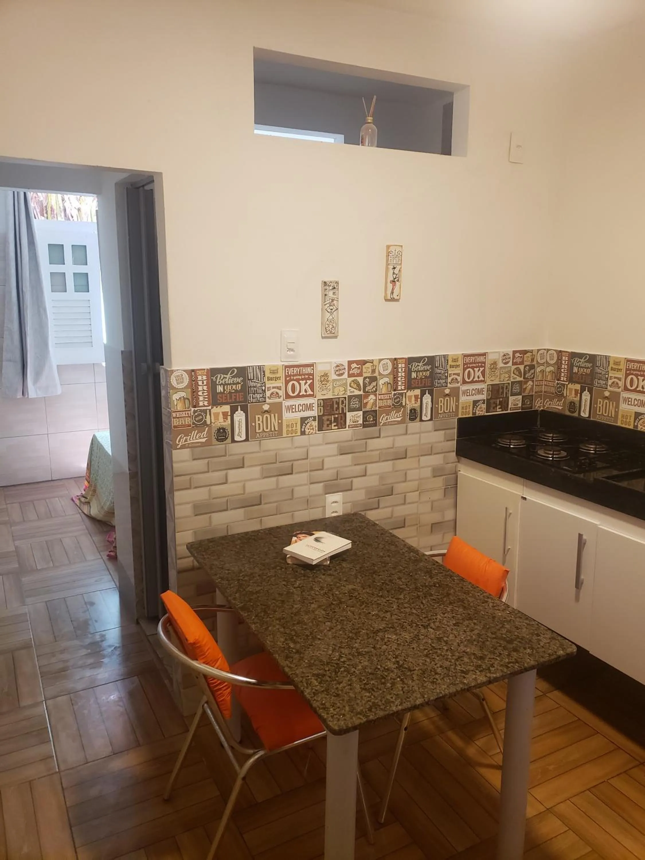 Dining area in Kitnet Perto da Primeira Praia