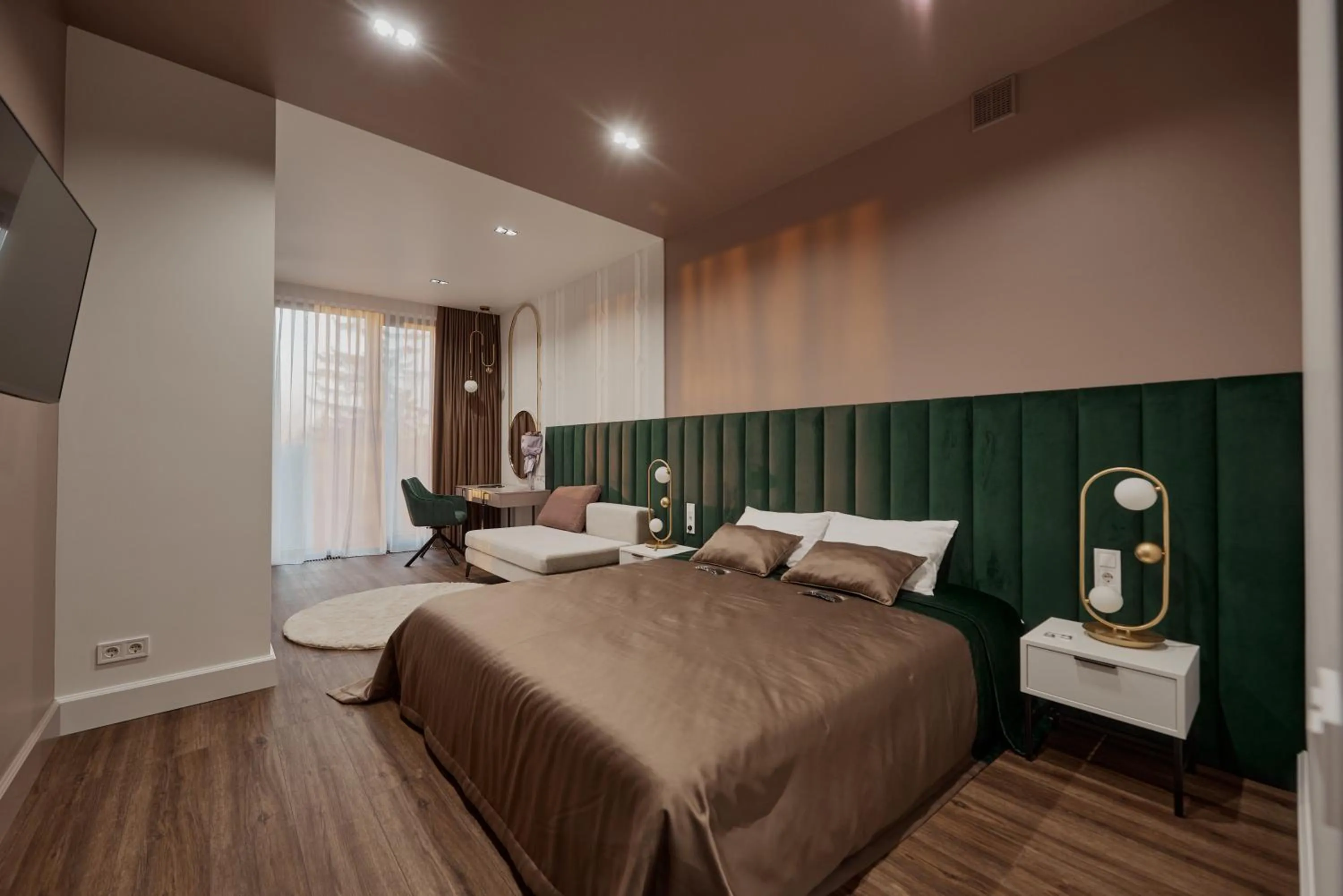 Two-Bedroom Apartment in Kostjukowski Apartments Avalon