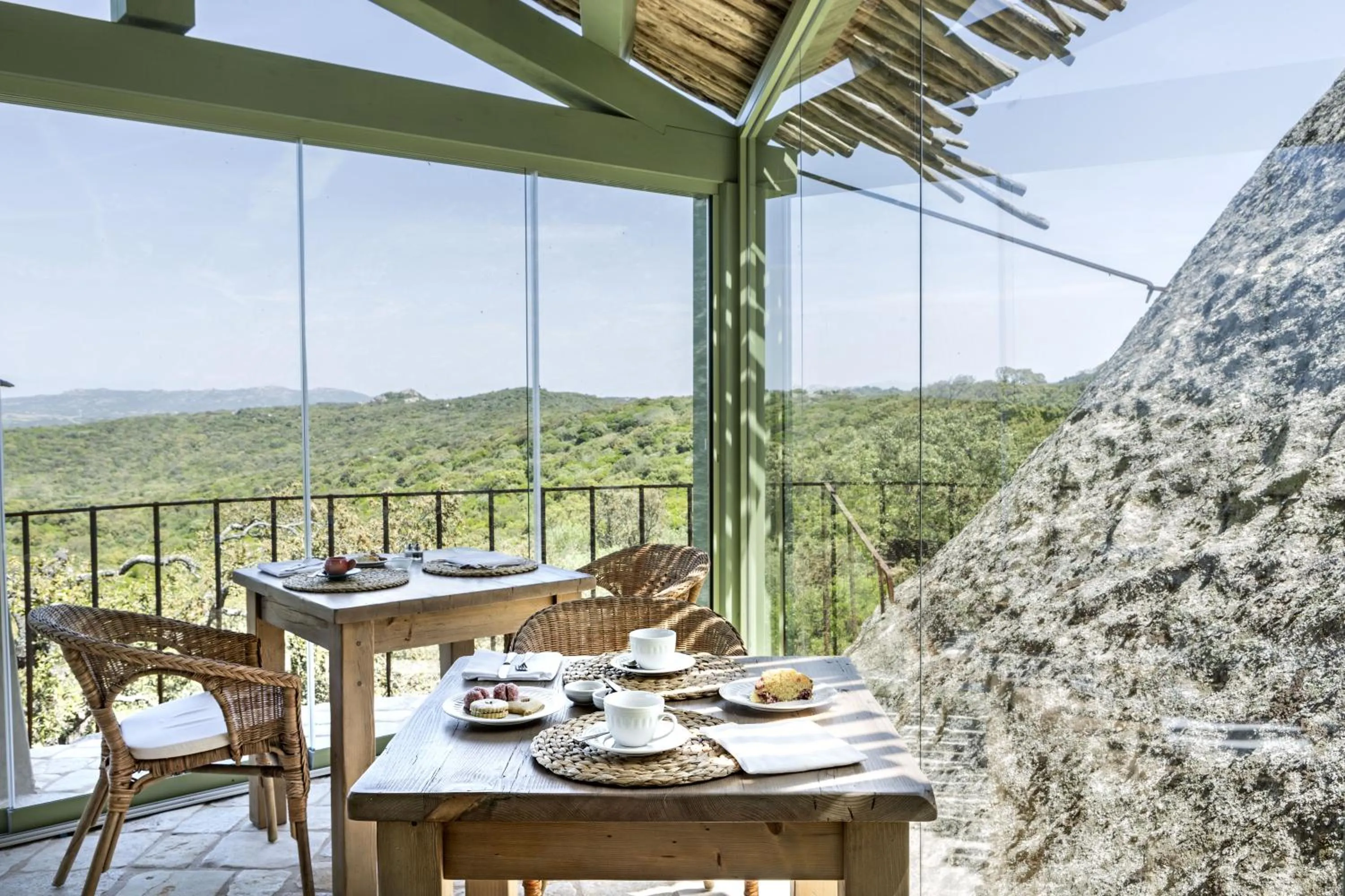 Restaurant/places to eat in Gallicantu Stazzo Retreat