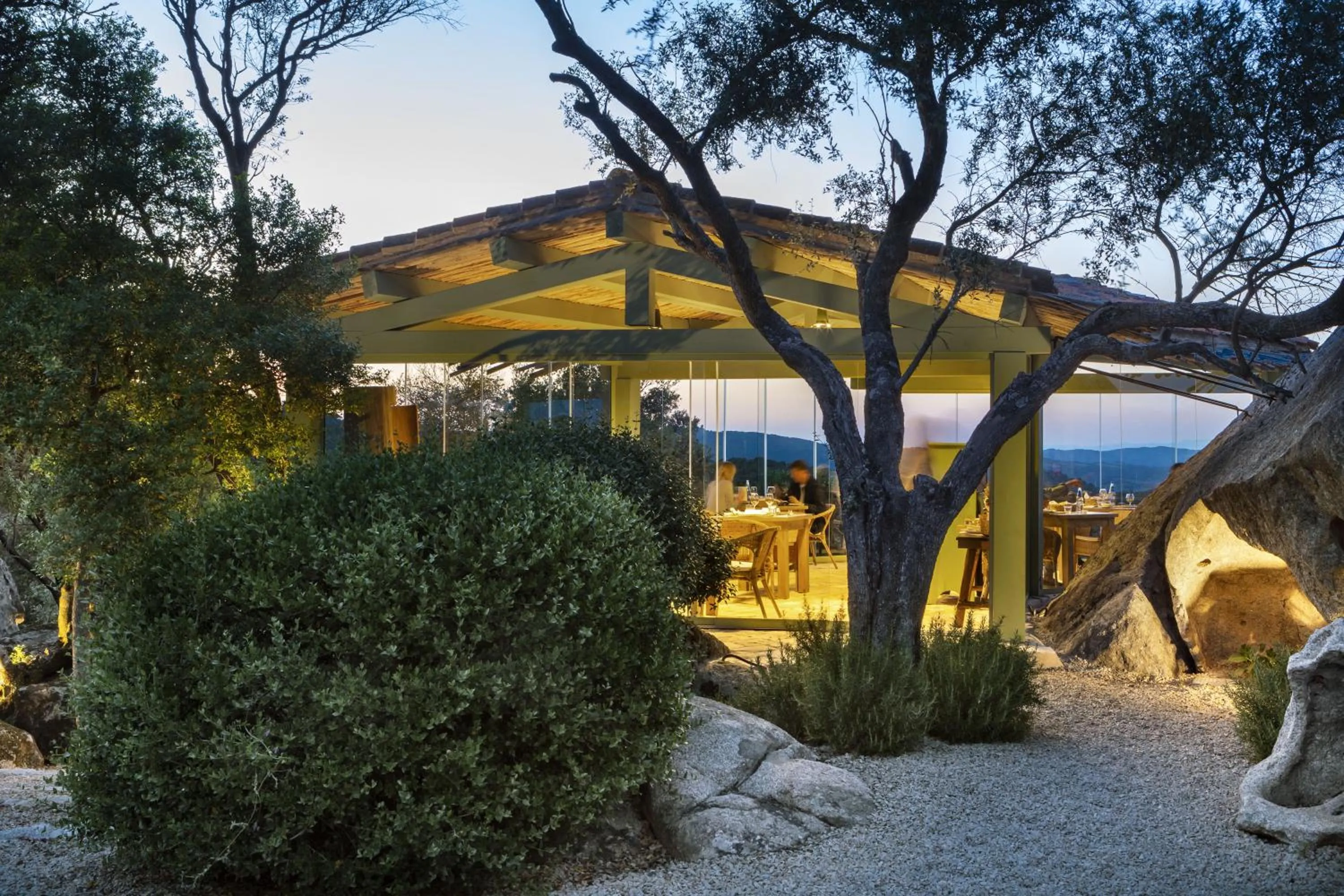 Restaurant/places to eat in Gallicantu Stazzo Retreat