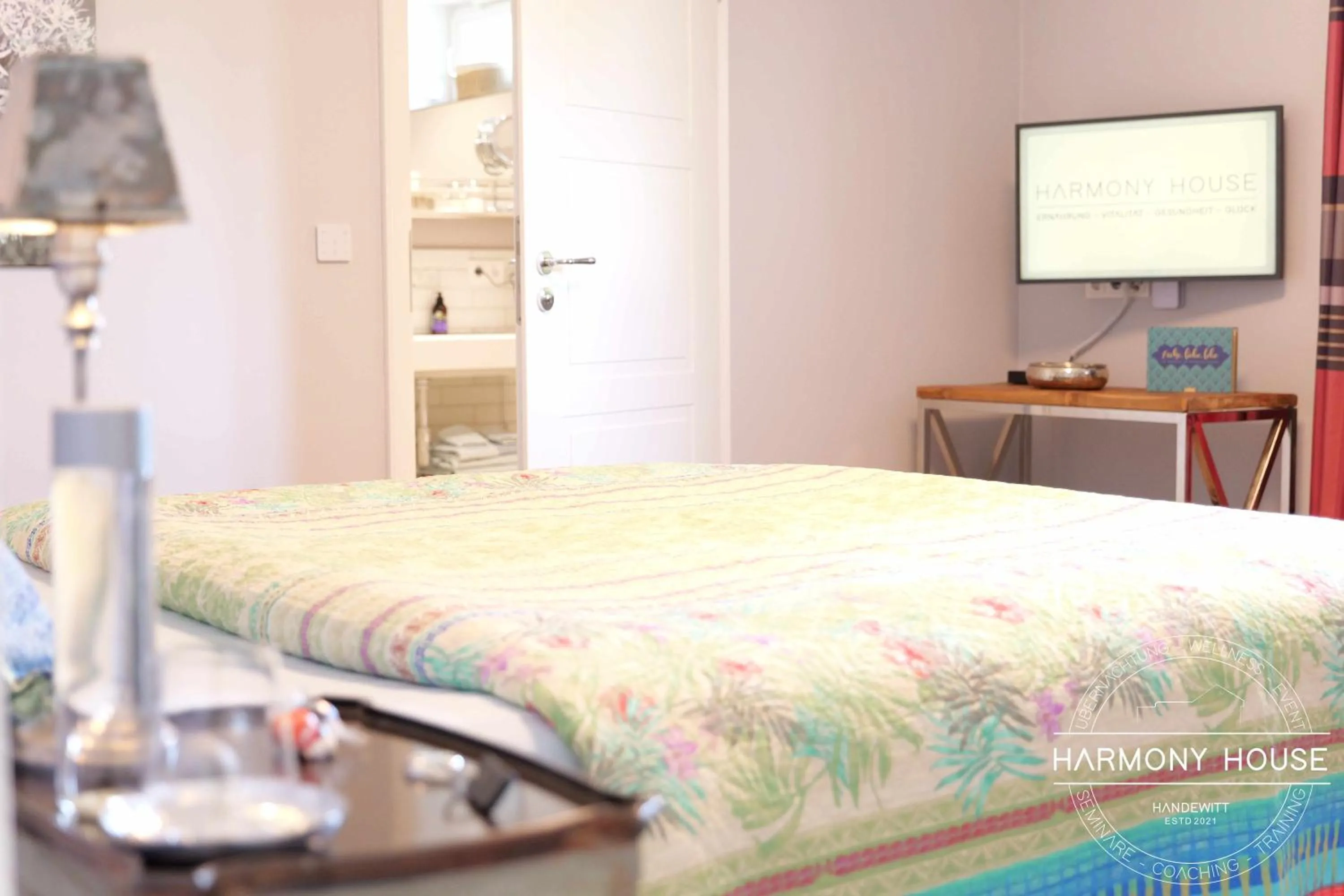 TV and multimedia, Bed in Harmony House