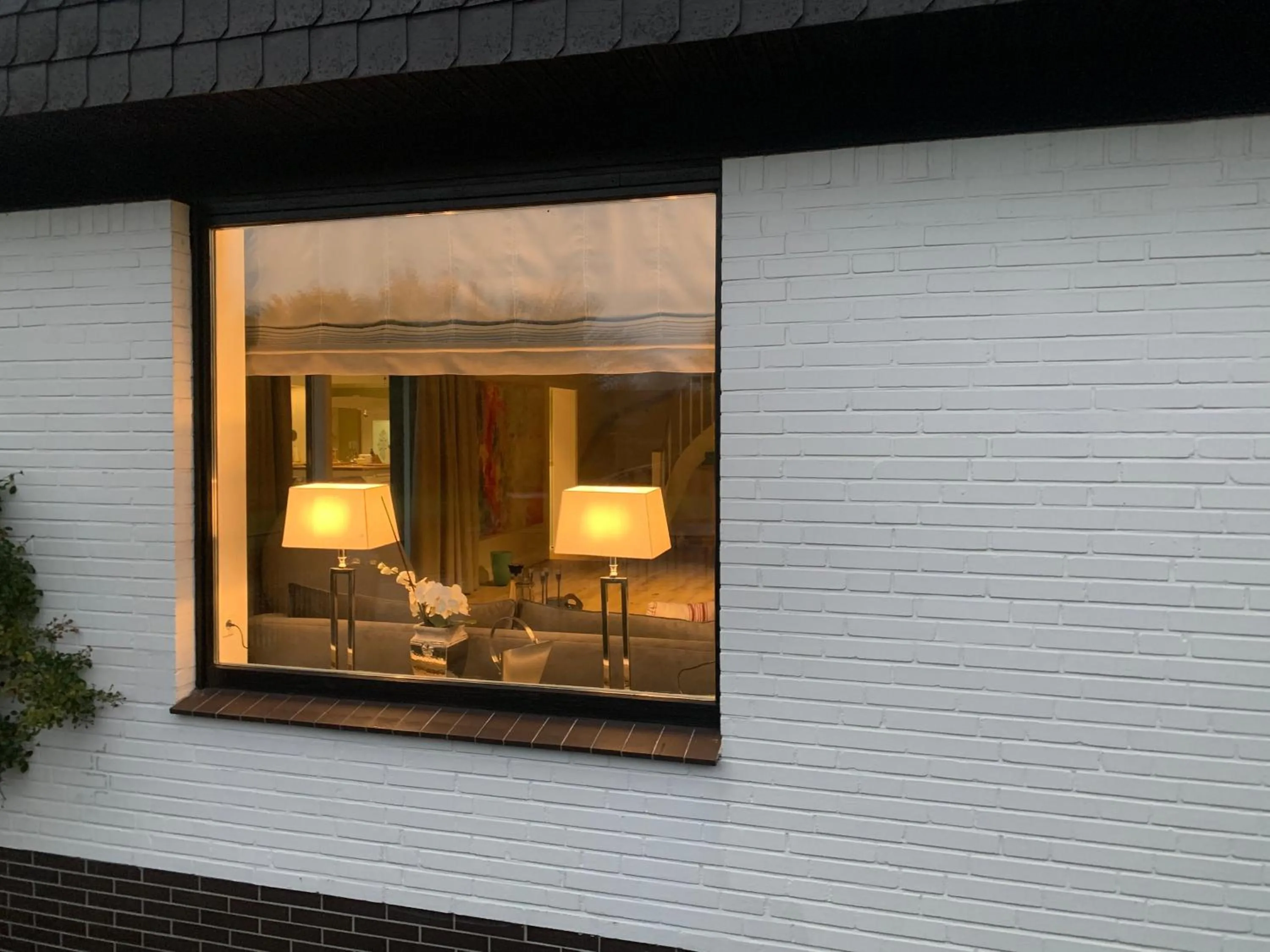 Facade/entrance in Harmony House