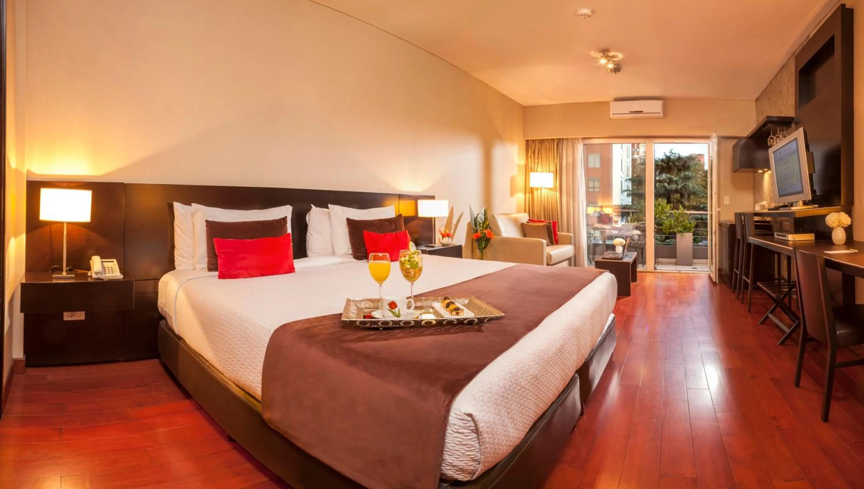 Photo of the whole room, Bed in The Glu Boutique Hotel - Palermo Soho