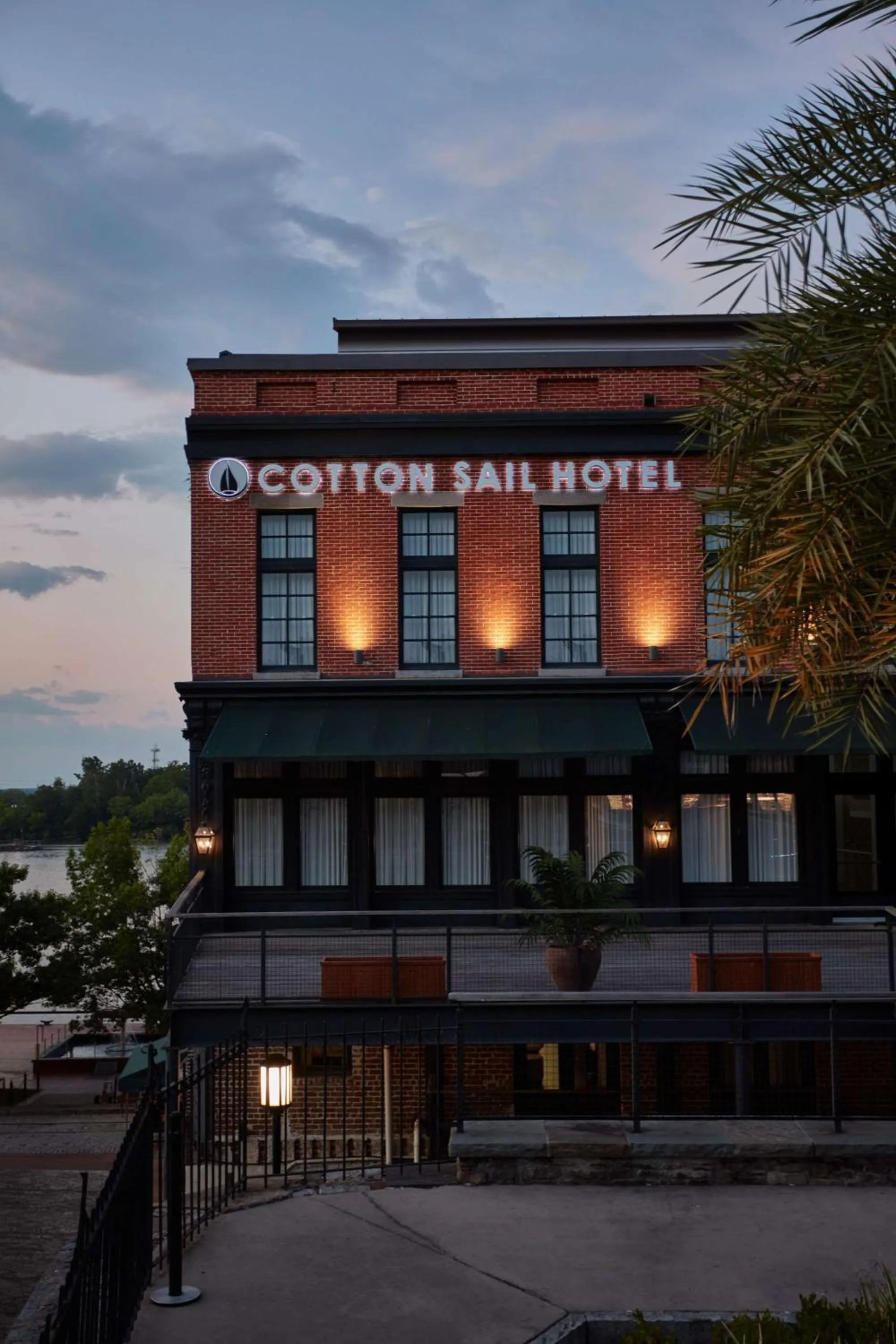 The Cotton Sail Hotel Savannah - Tapestry Collection by Hilton