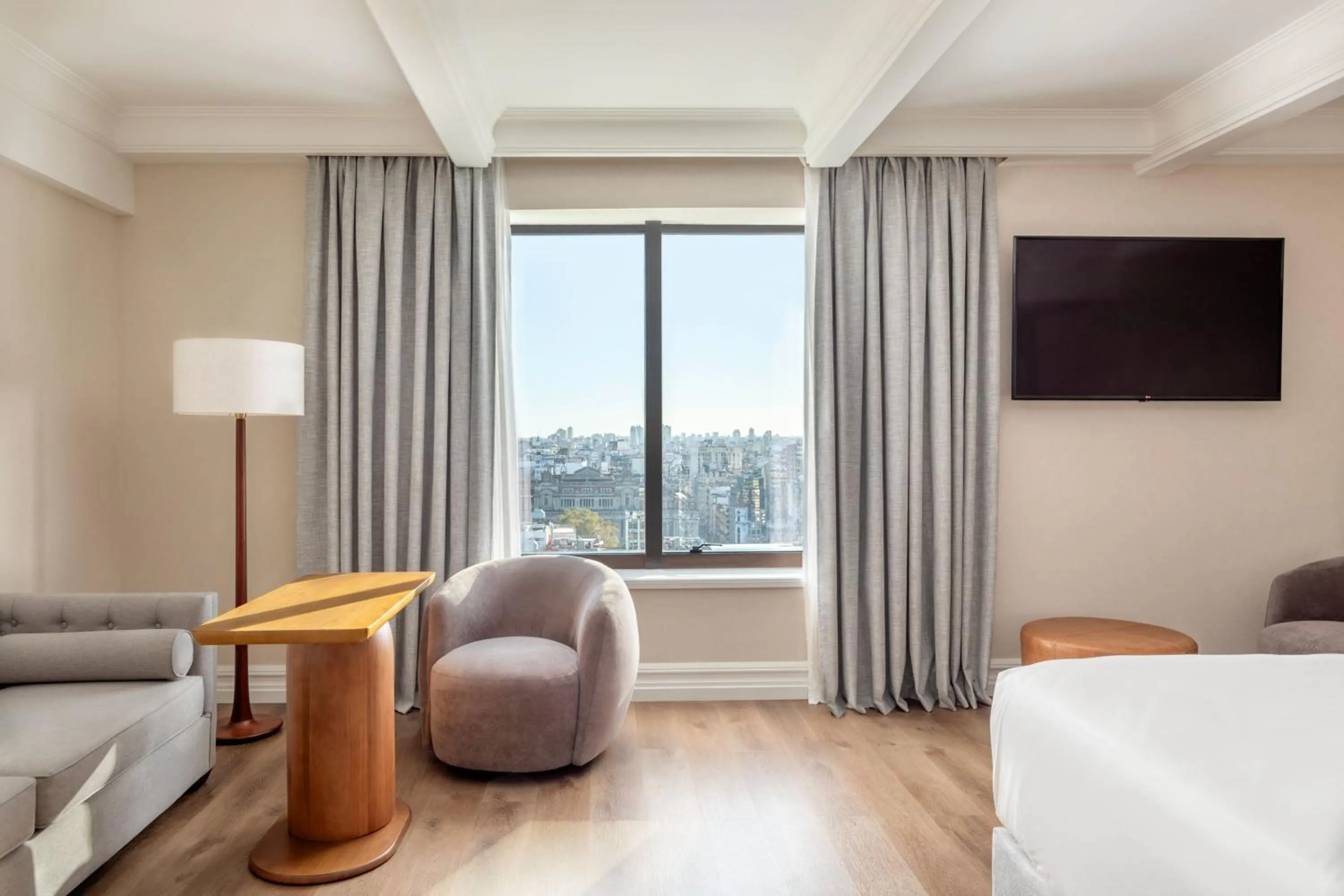 Photo of the whole room, Bed in Marriott Buenos Aires Downtown