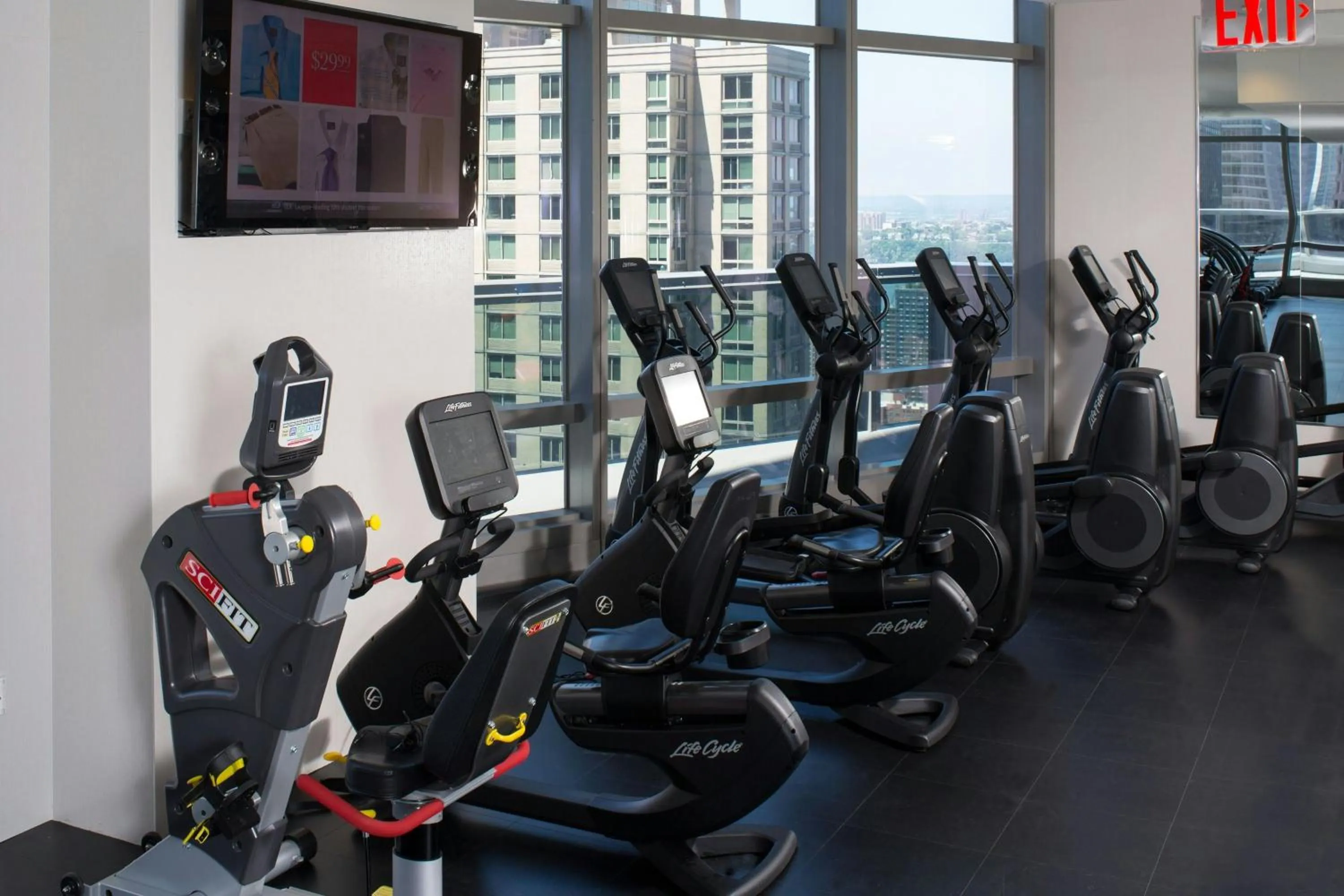 Fitness centre/facilities in Courtyard by Marriott New York Manhattan/Central Park