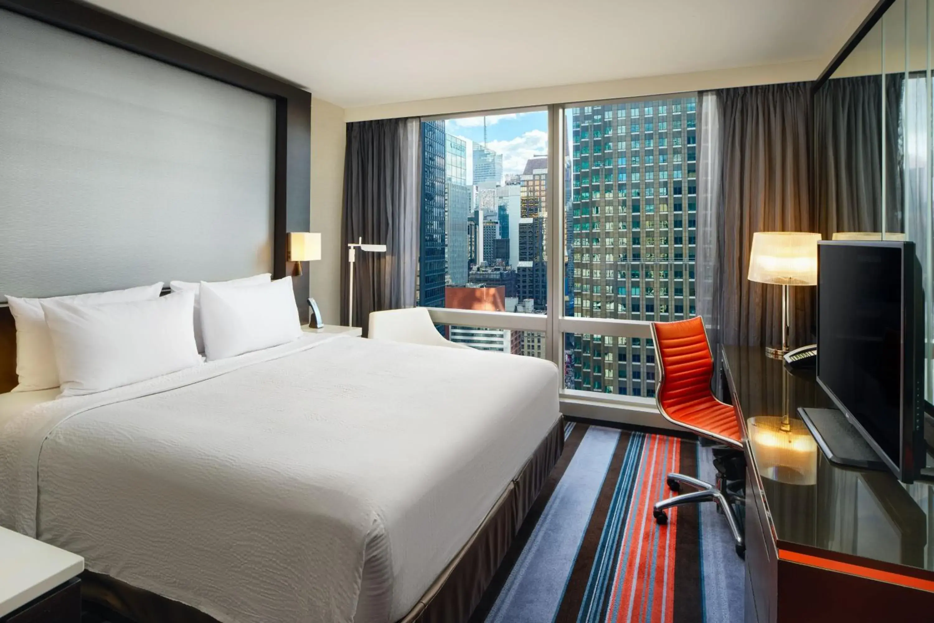 King or Queen Room with City View in Courtyard by Marriott New York Manhattan/Central Park King or Queen Room with City View in Courtyard by Marriott New York Manhattan/Central Park