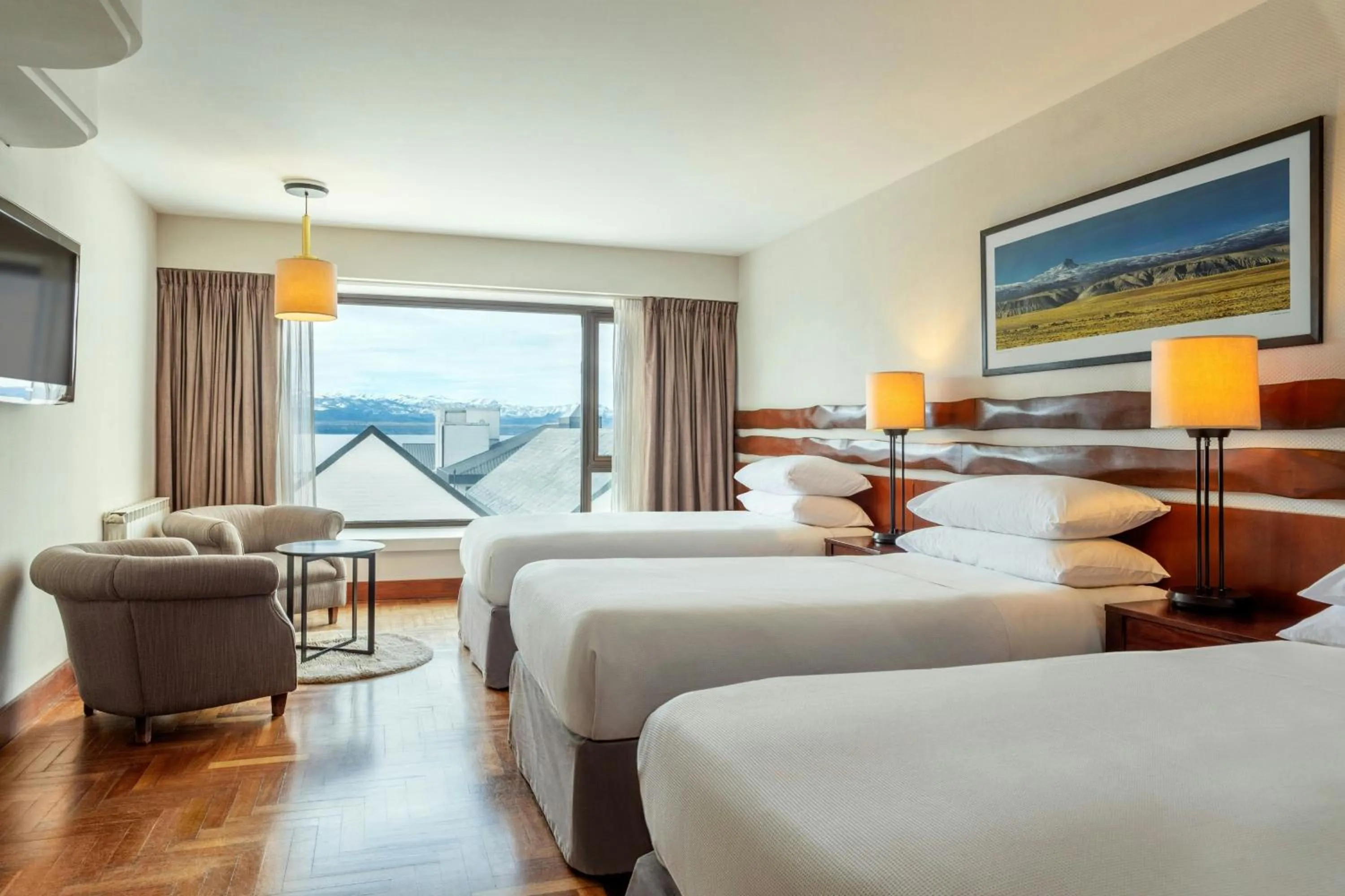 Photo of the whole room, Bed in Sheraton Bariloche Hotel