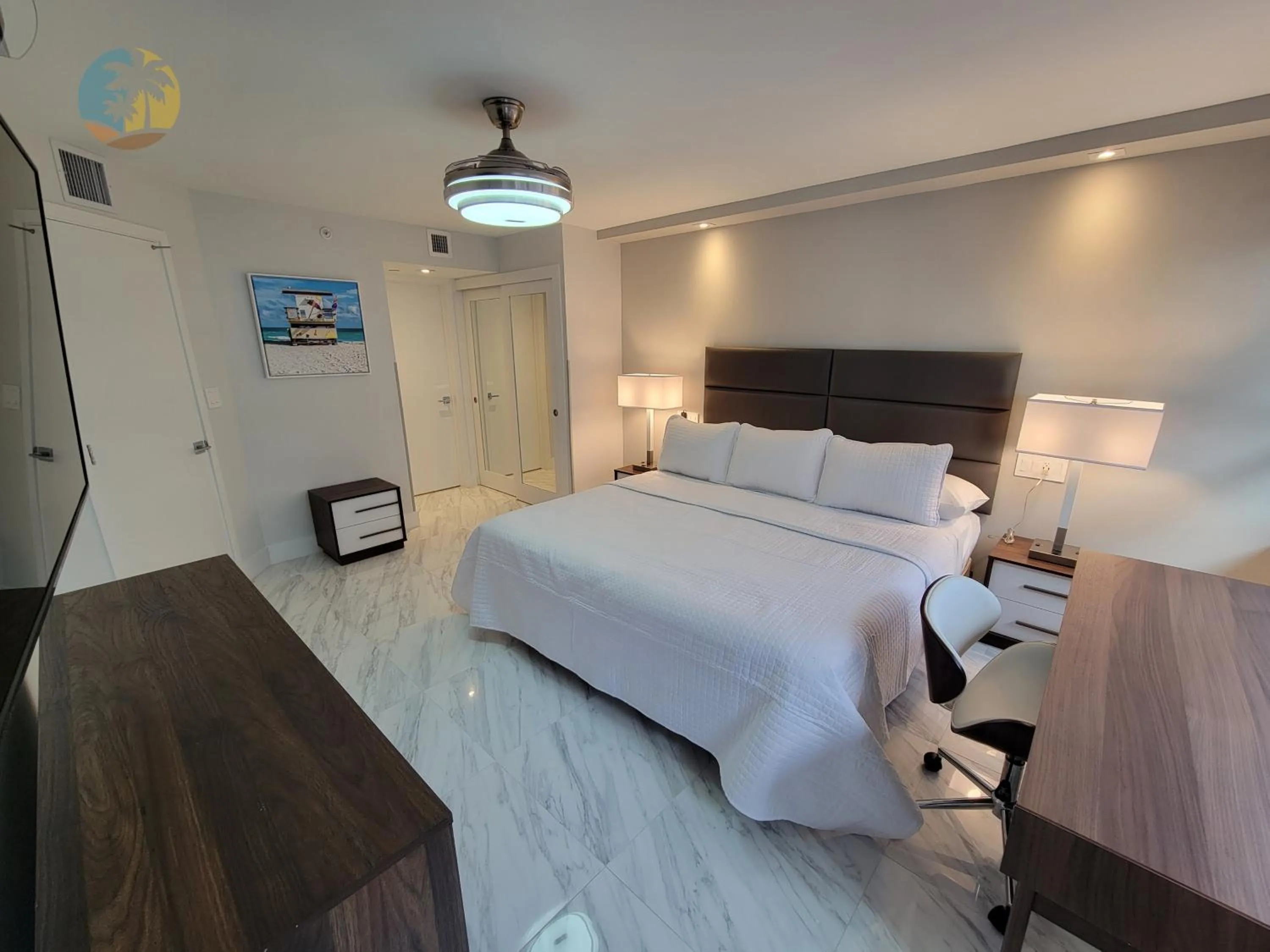 Bed in Deluxe Beach Resort - HORA RENTALS