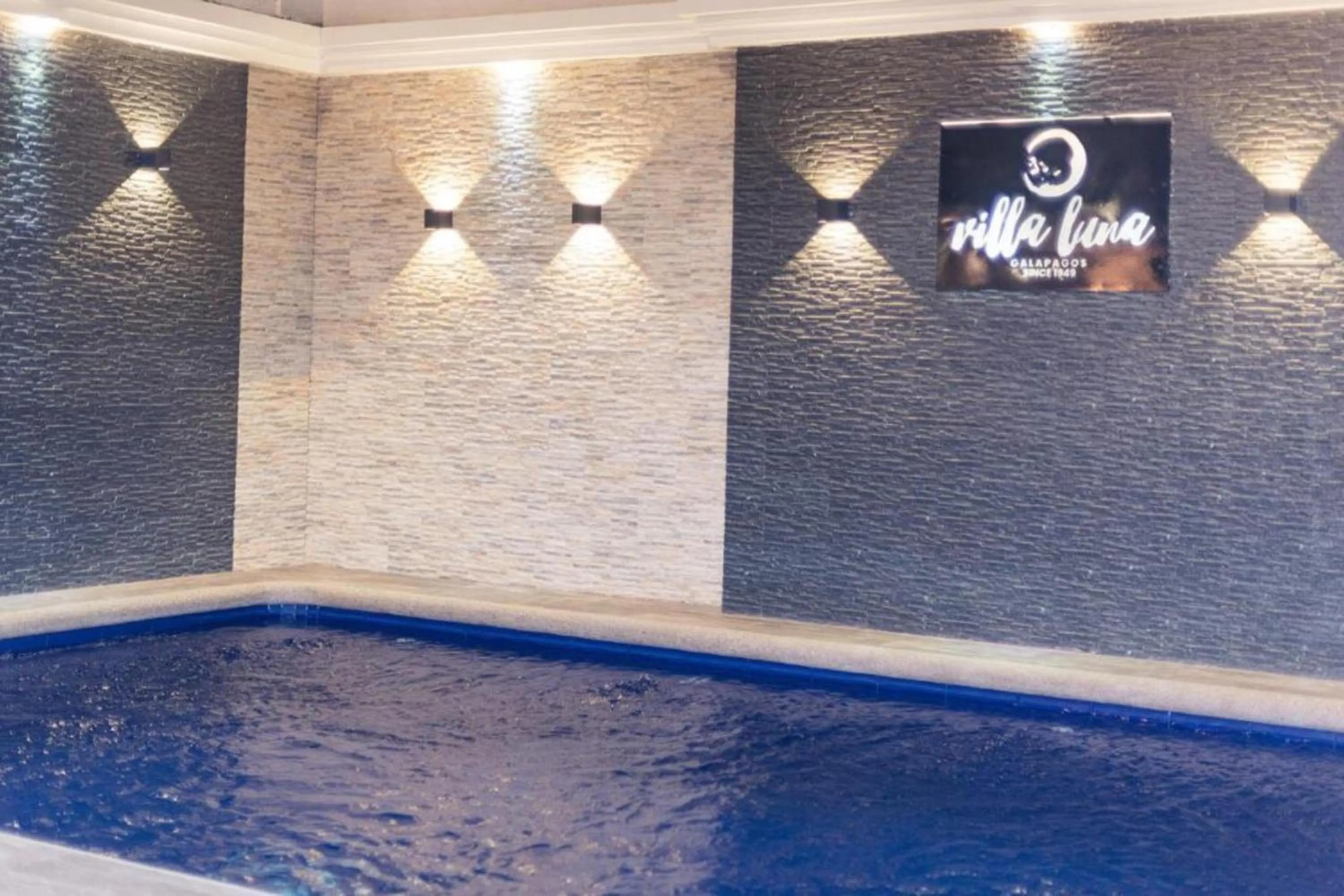 Pool view in Galapagos Native