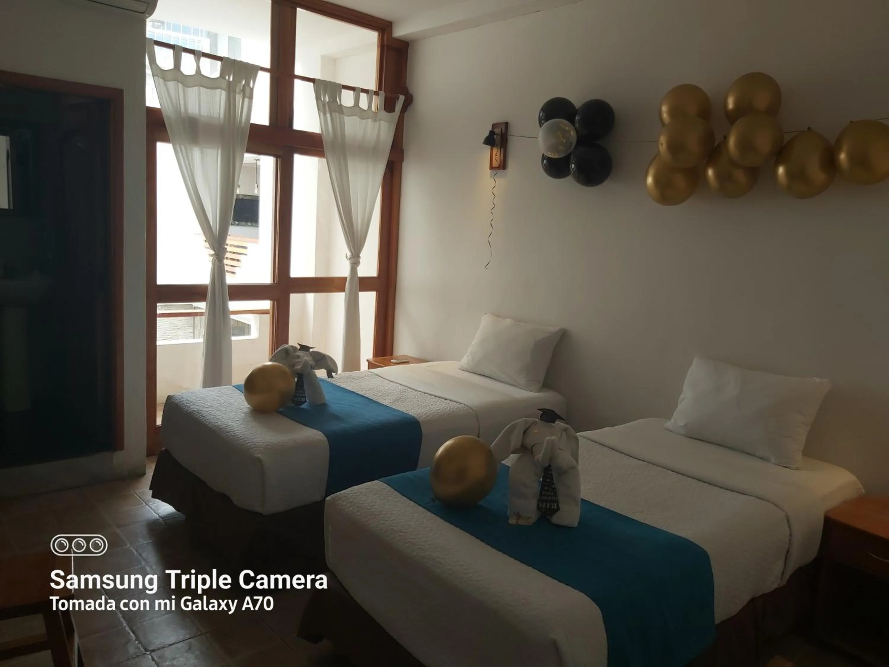 Bed in Galapagos Native