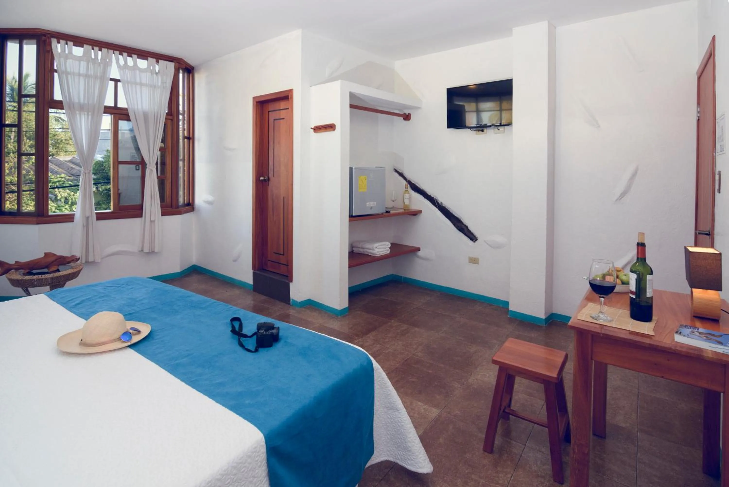 Bed in Galapagos Native