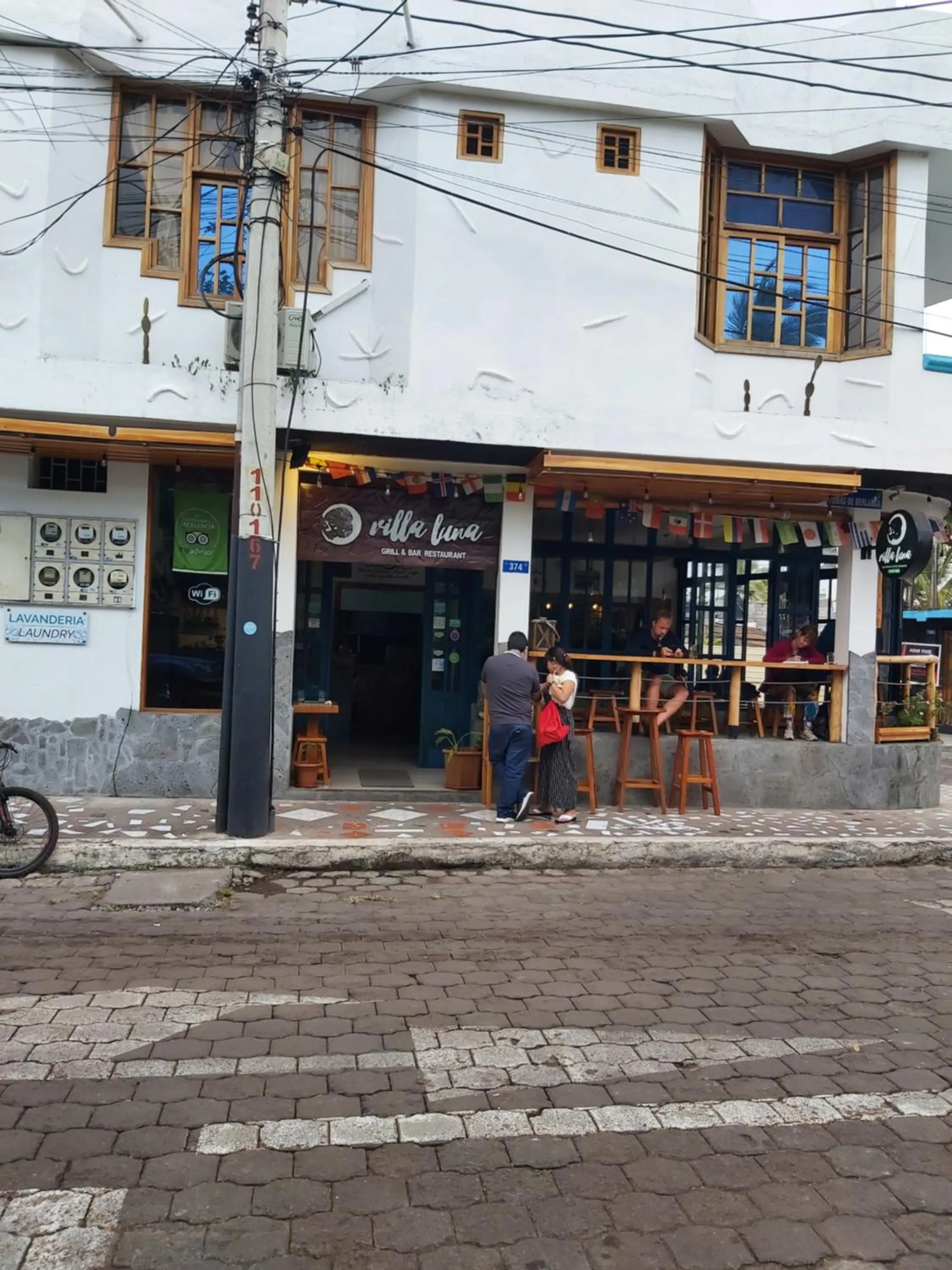 Property building in Galapagos Native