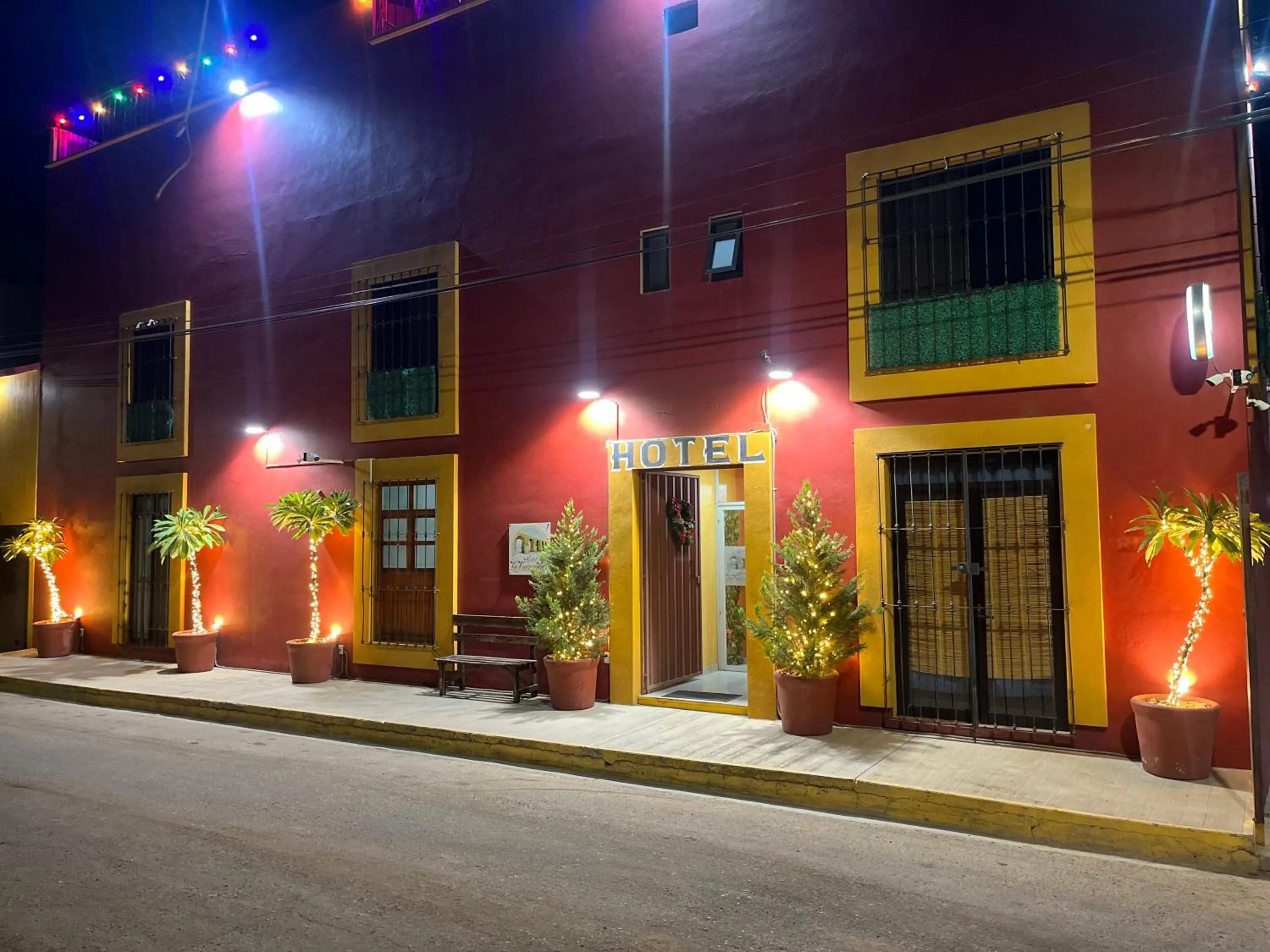 Night in Hotel La Cascada Oaxaca