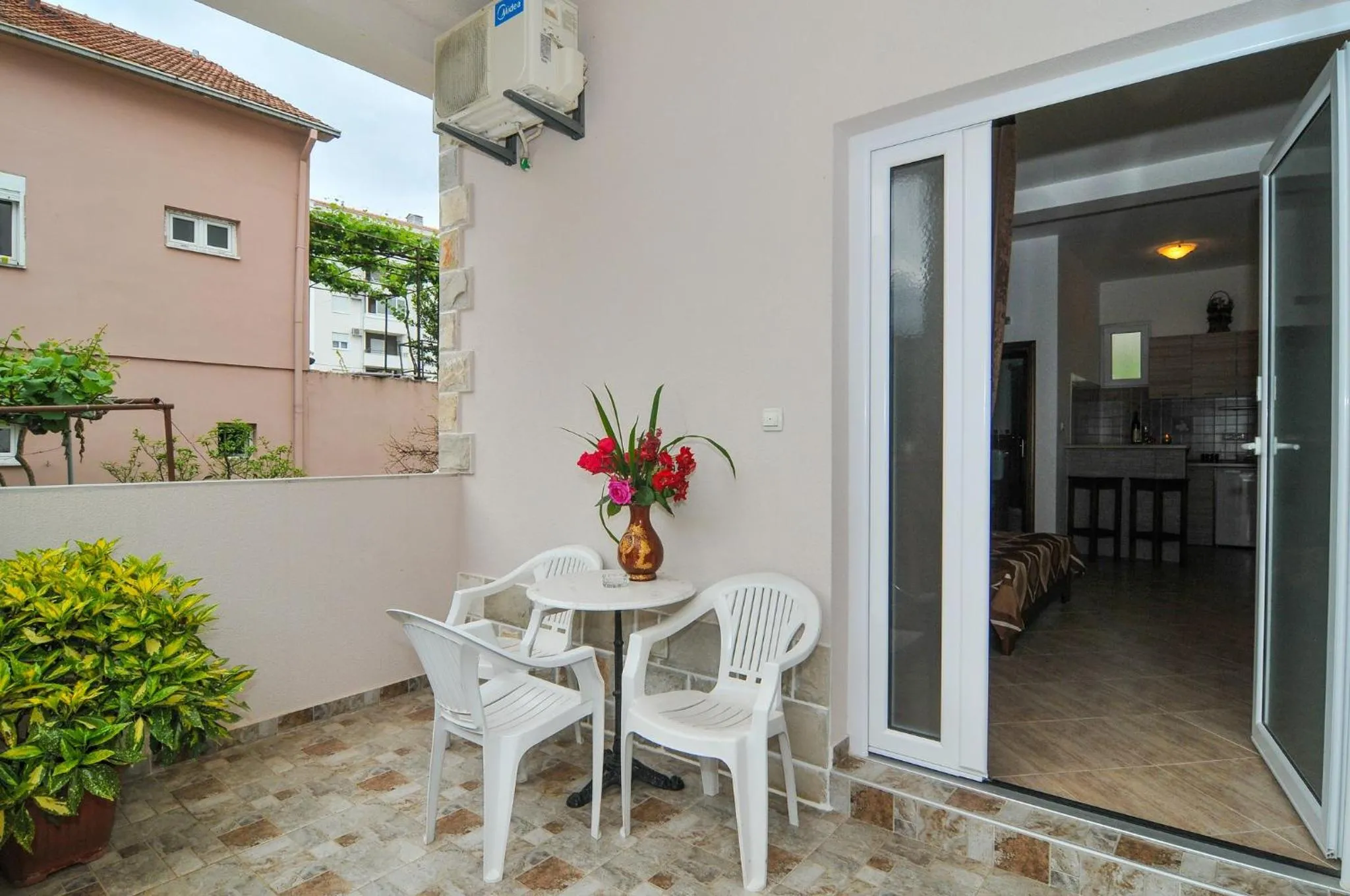 Balcony/Terrace in Apartments Samardžić