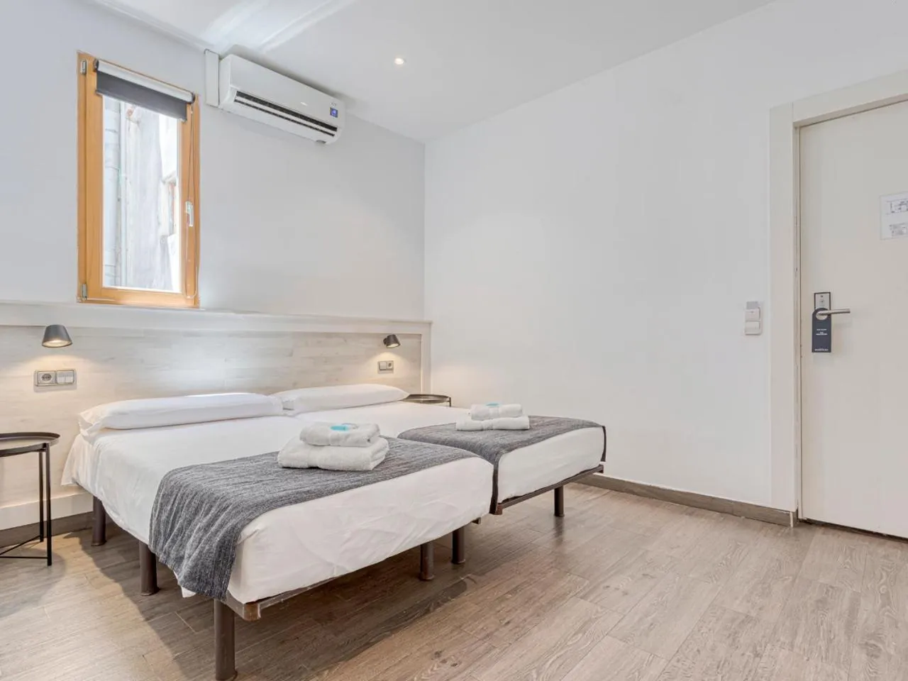 Bed in HOSTAL BEDMATES