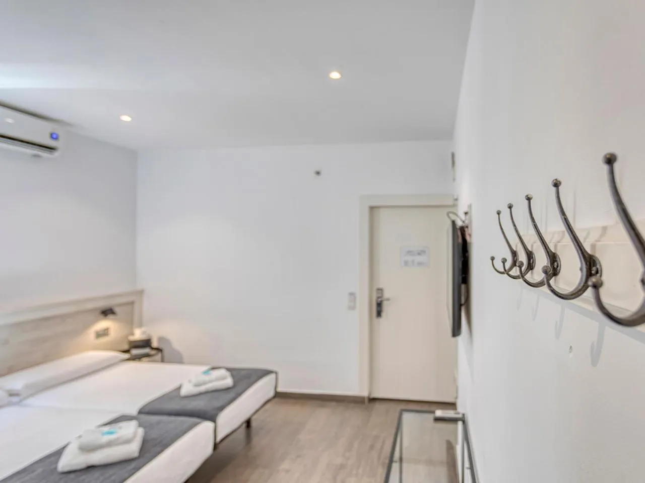 Bed in HOSTAL BEDMATES