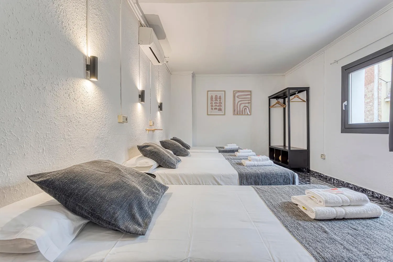 Bed in HOSTAL BEDMATES