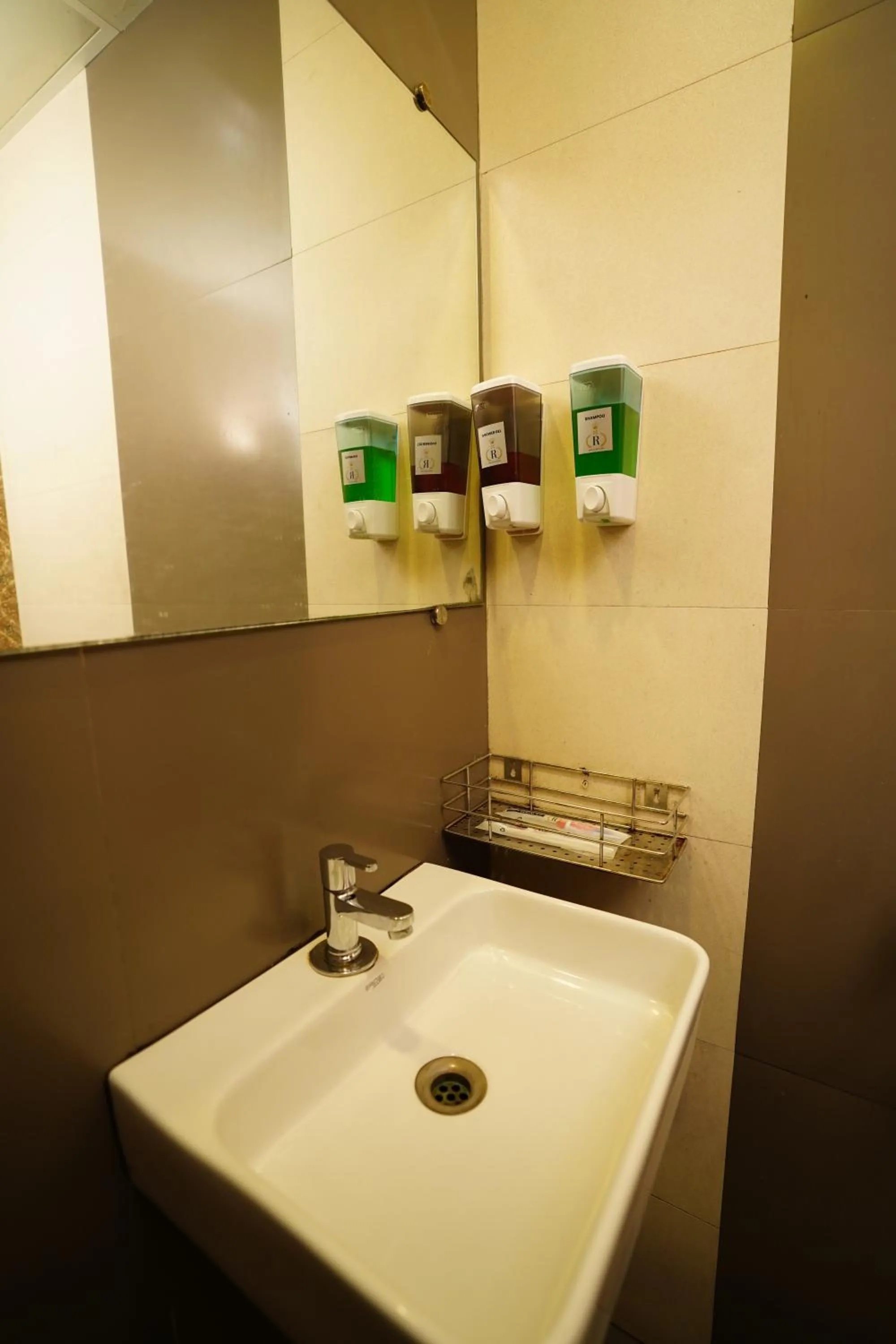 Bathroom in Hotel Royce Executive Near US Consulate, Bandra Kurla Complex