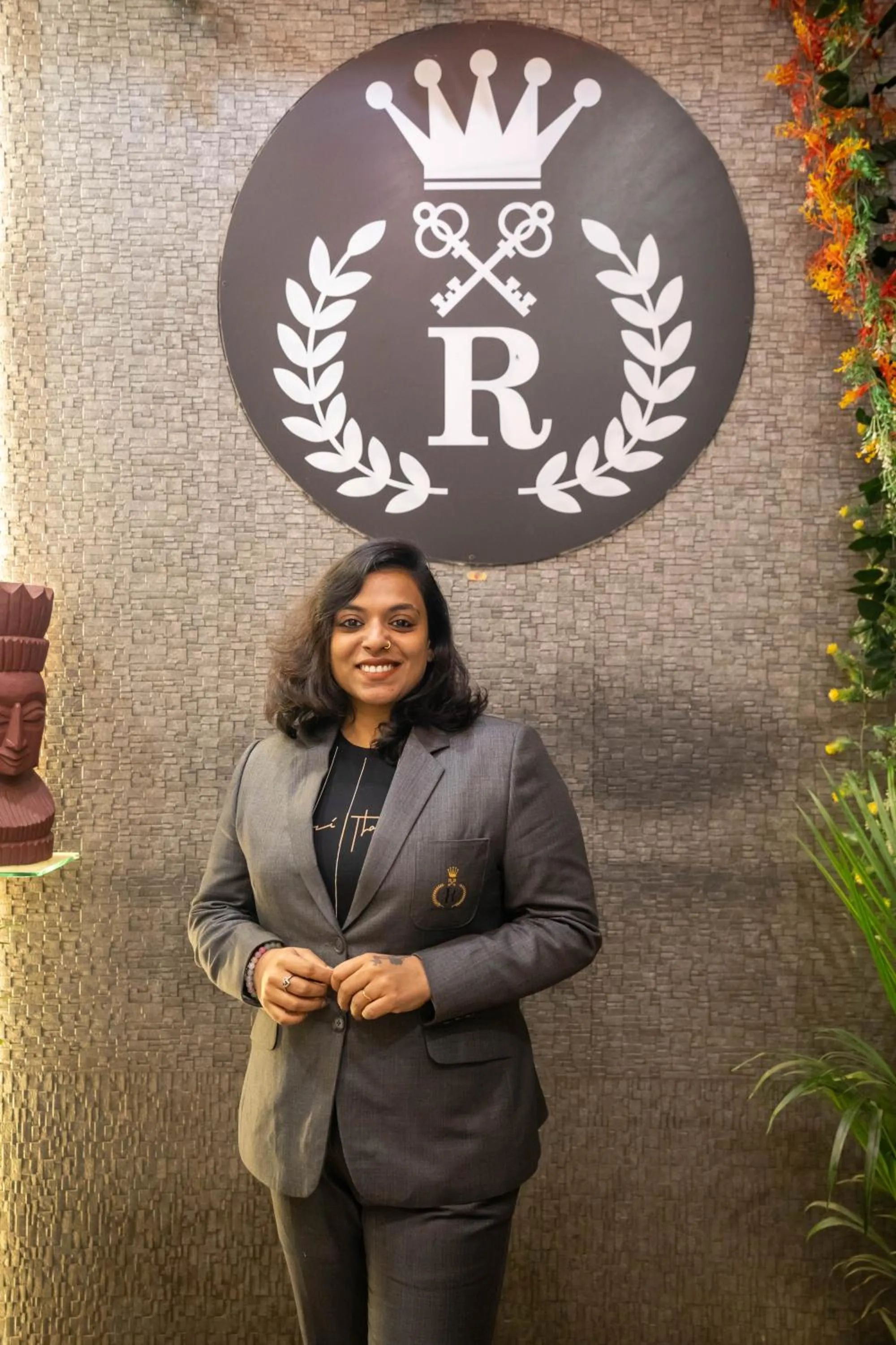 Staff in Hotel Royce Executive Near US Consulate, Bandra Kurla Complex