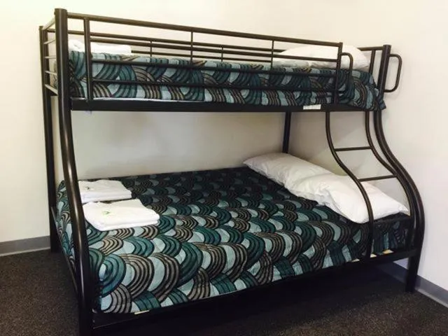 Bed in Springsure Overlander Motel