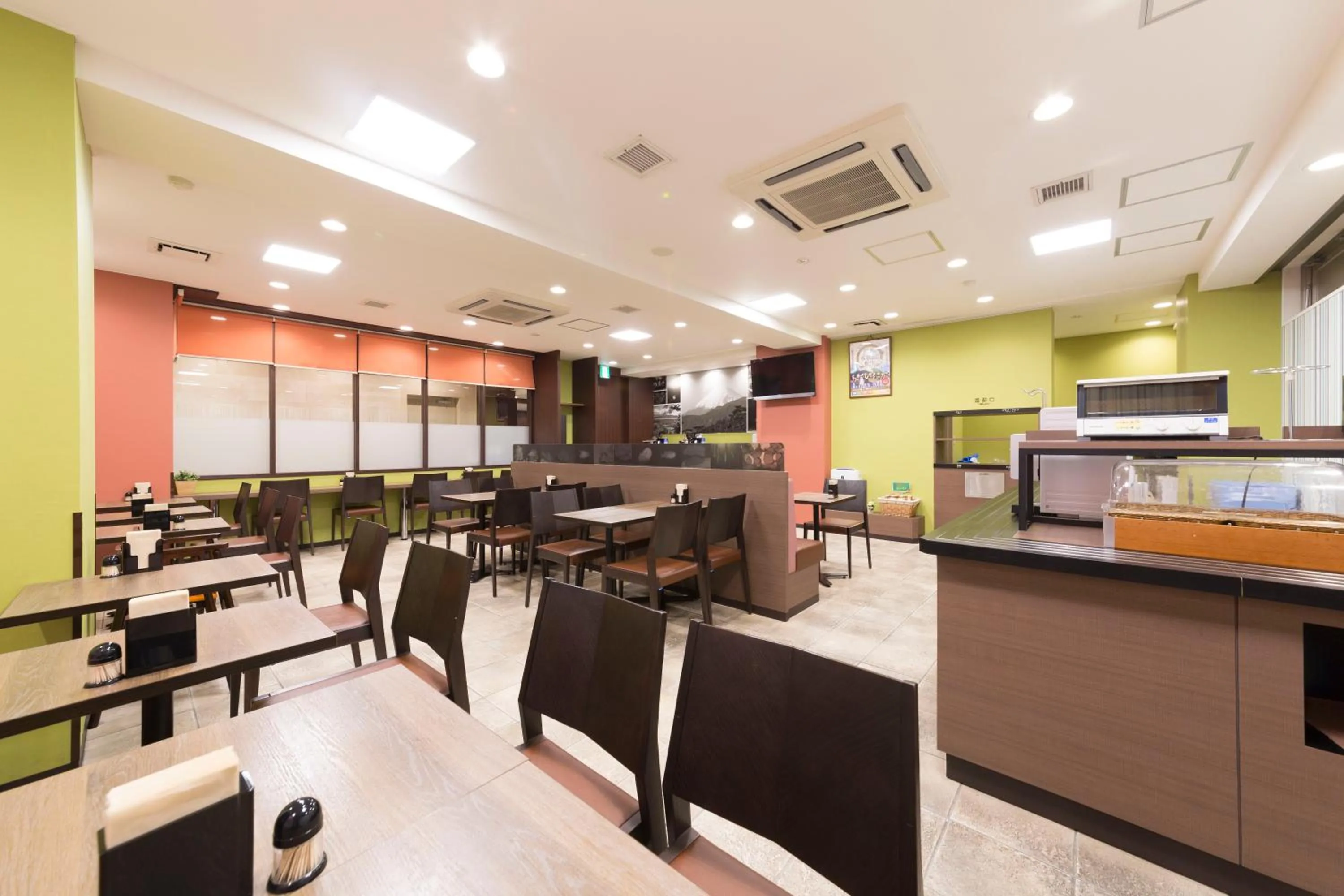 Restaurant/places to eat in Sanco Inn Numazu Ekimae