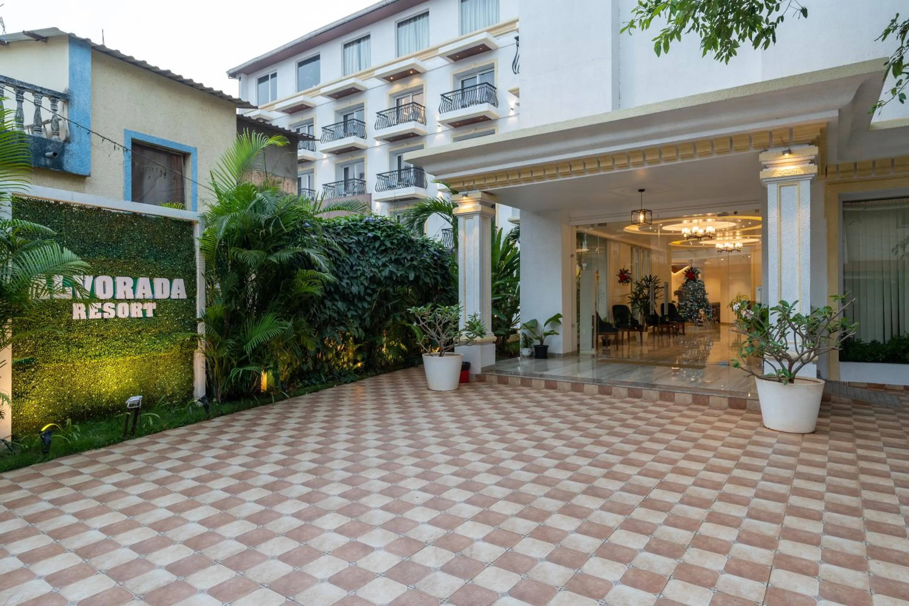 Facade/entrance in Alvorada Resort-3 Star Resort In Baga