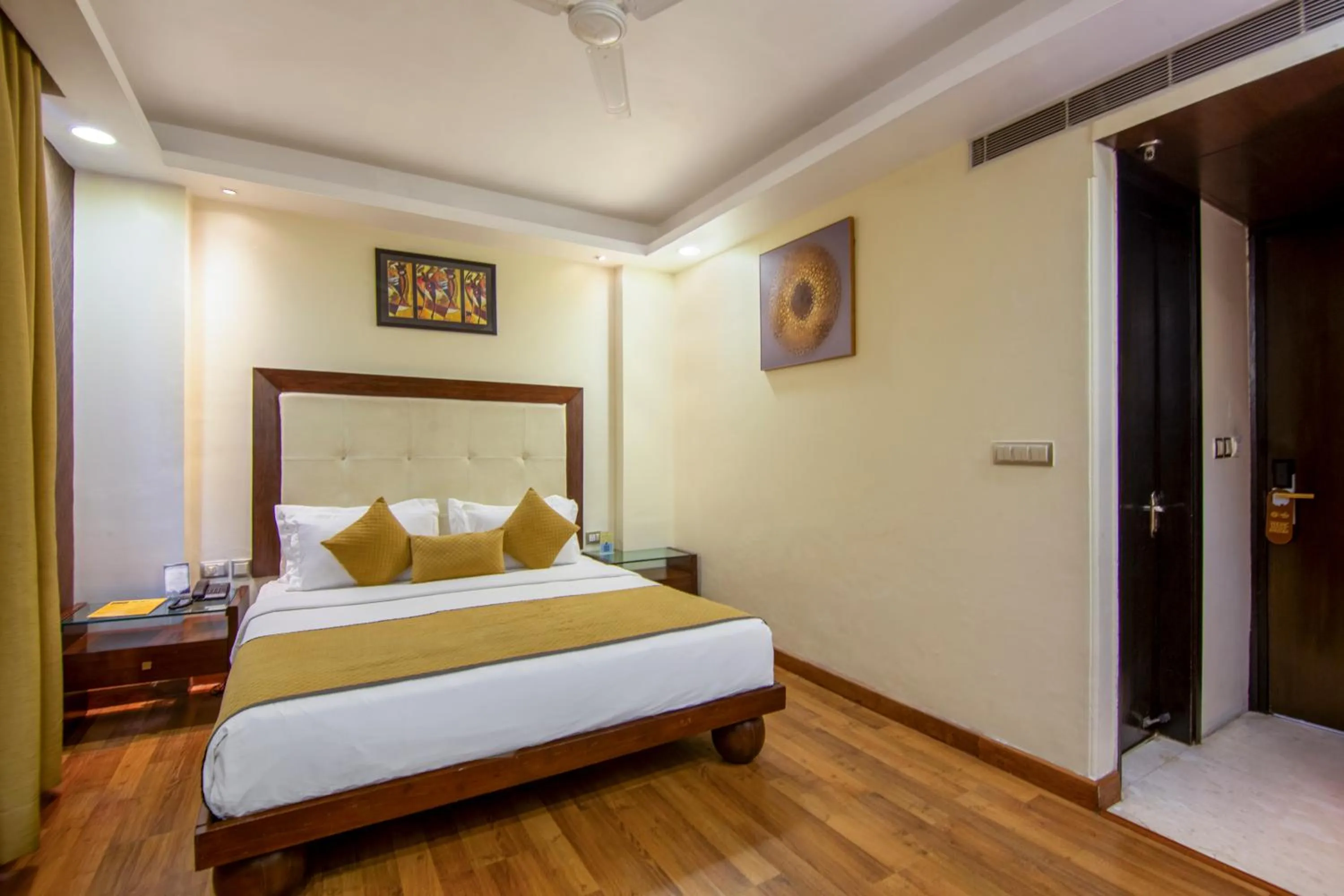 Bedroom, Bed in The Grand Orion - Kailash Colony