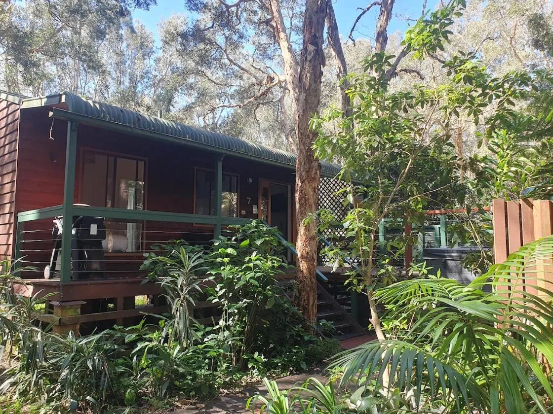 Hot Tub in Wanderers Retreat